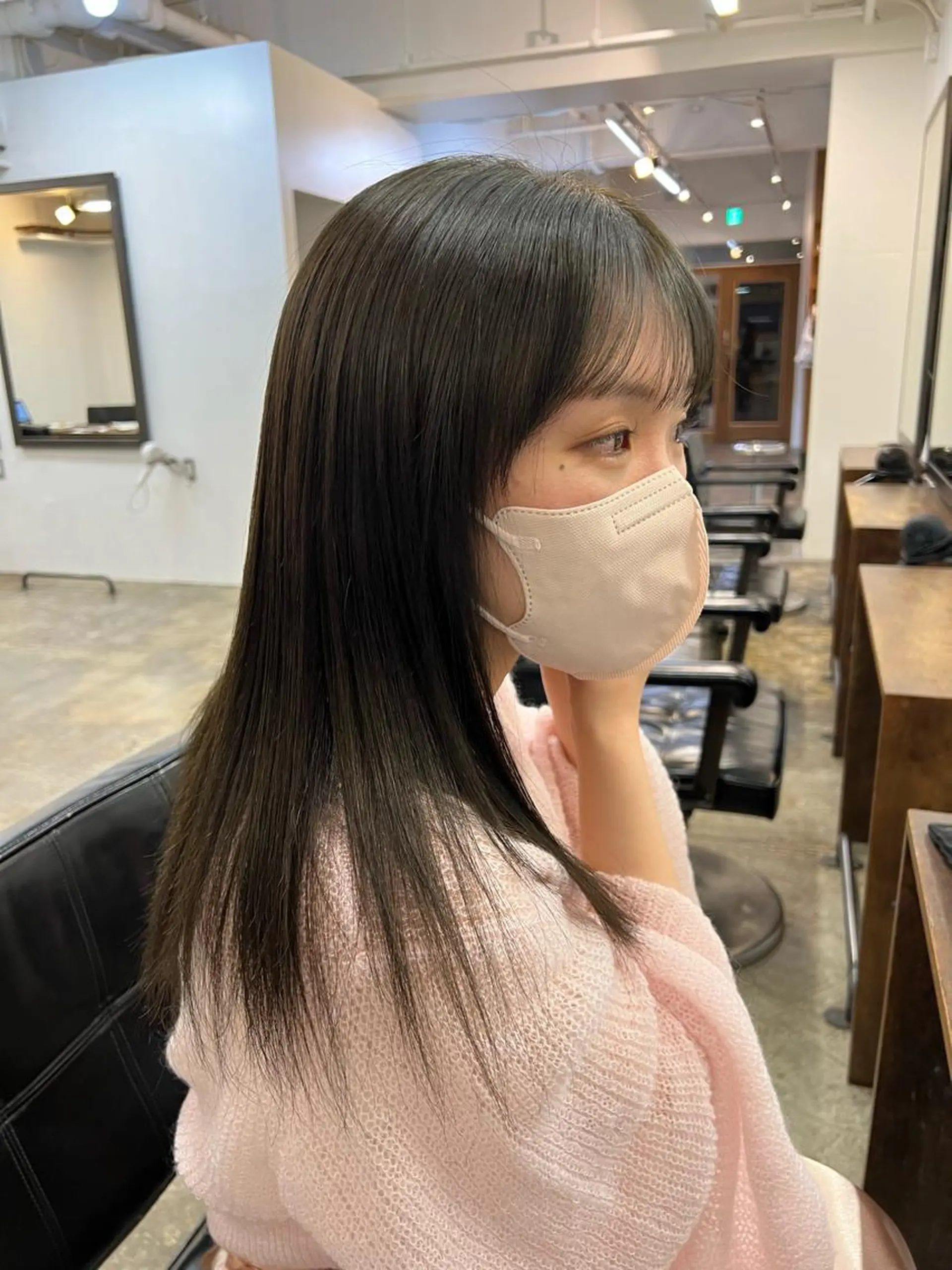 セミロング KOCHAB本山所属・三谷 はるなのヘアスタイル