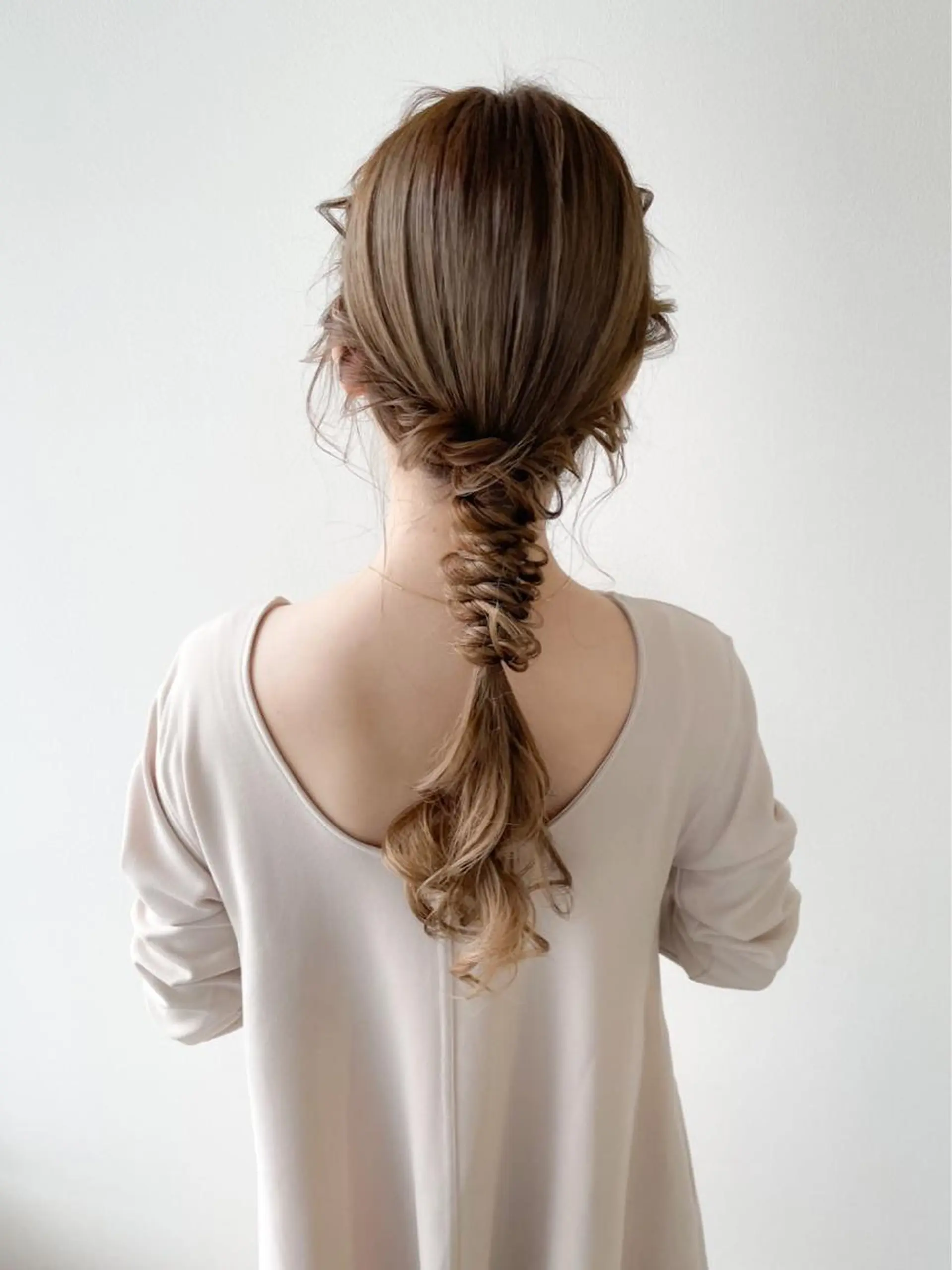 ロング カラー ヘアアレンジ ベージュカラー autre所属・大久保 ひでなりのヘアスタイル