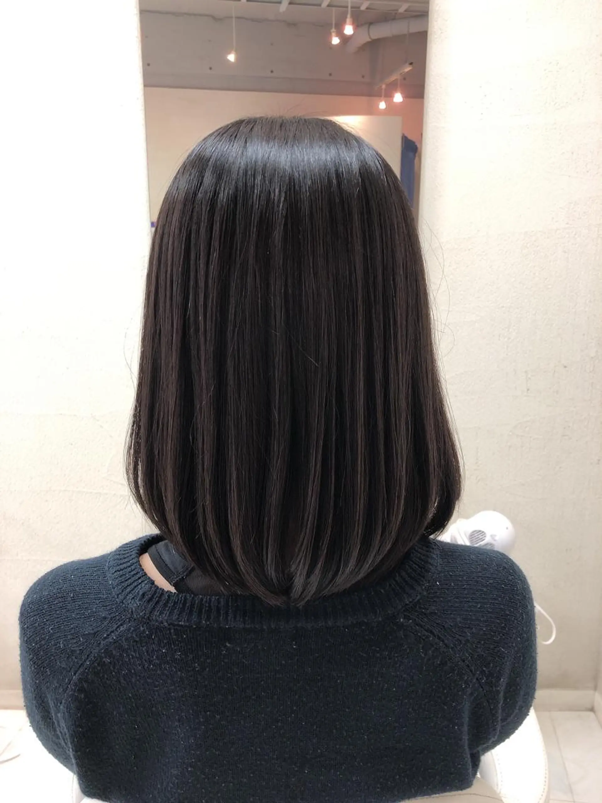 セミロング 阿部 美咲のヘアスタイル