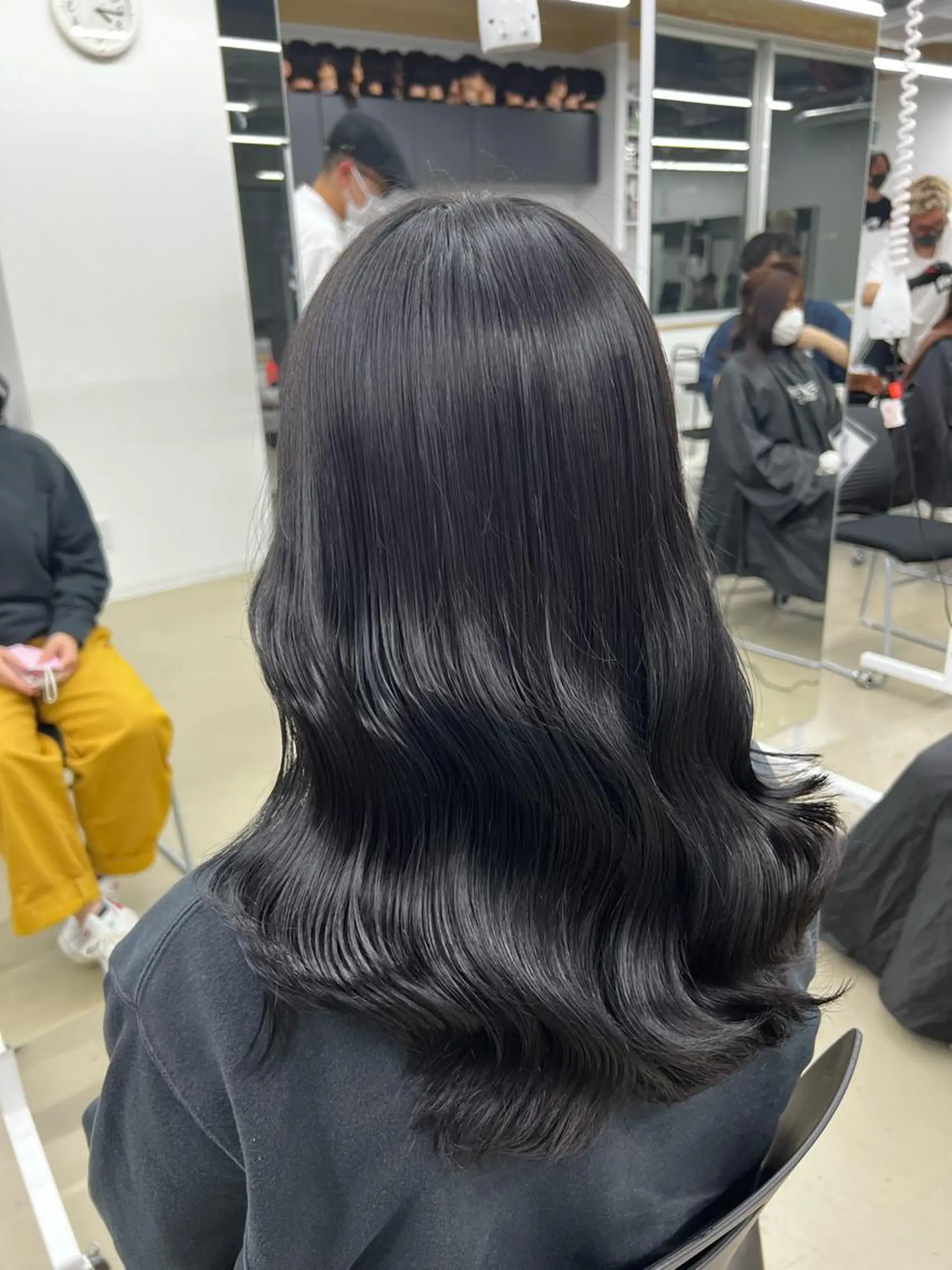 セミロング 🎨ブリーチ職人 店長Takaya🎨のヘアスタイル