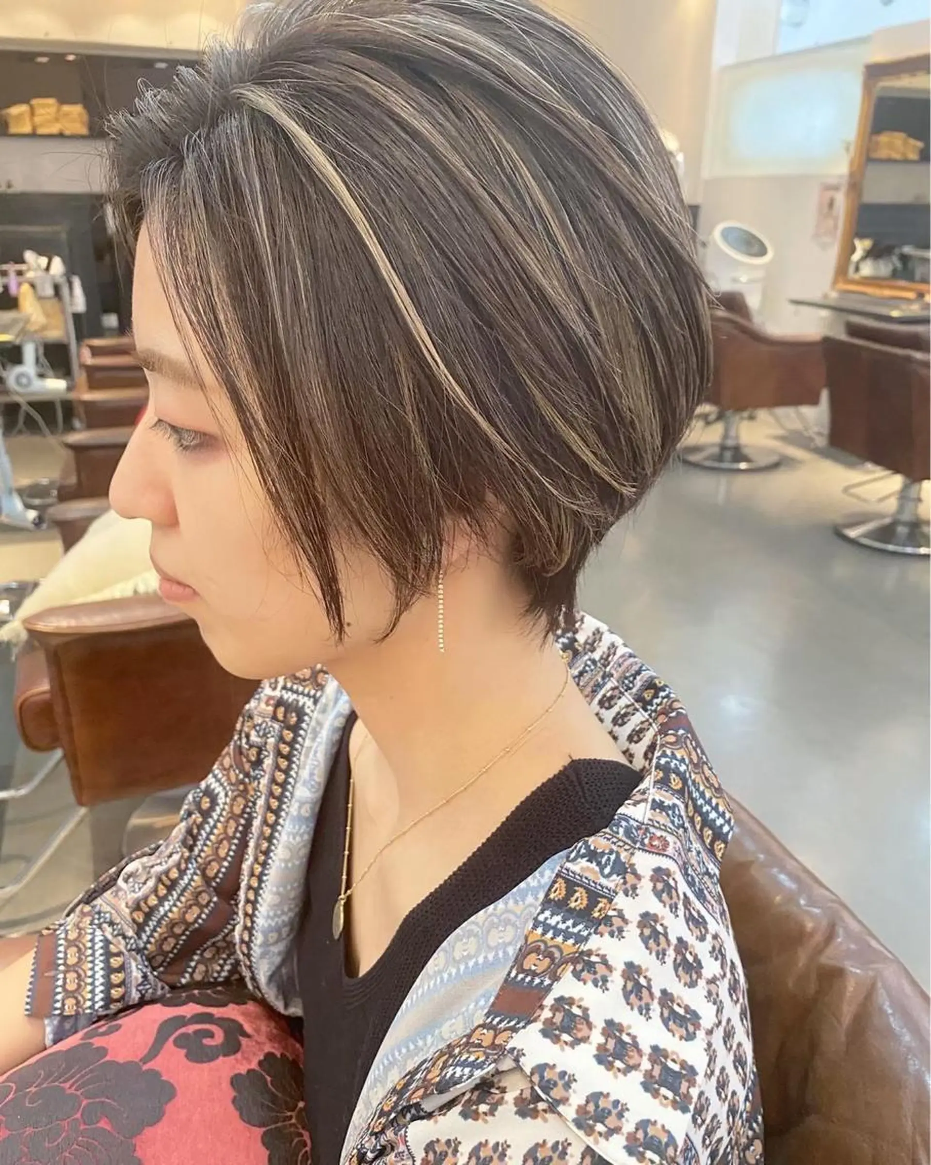 ショート カラーが上手い 辻悠月のヘアスタイル