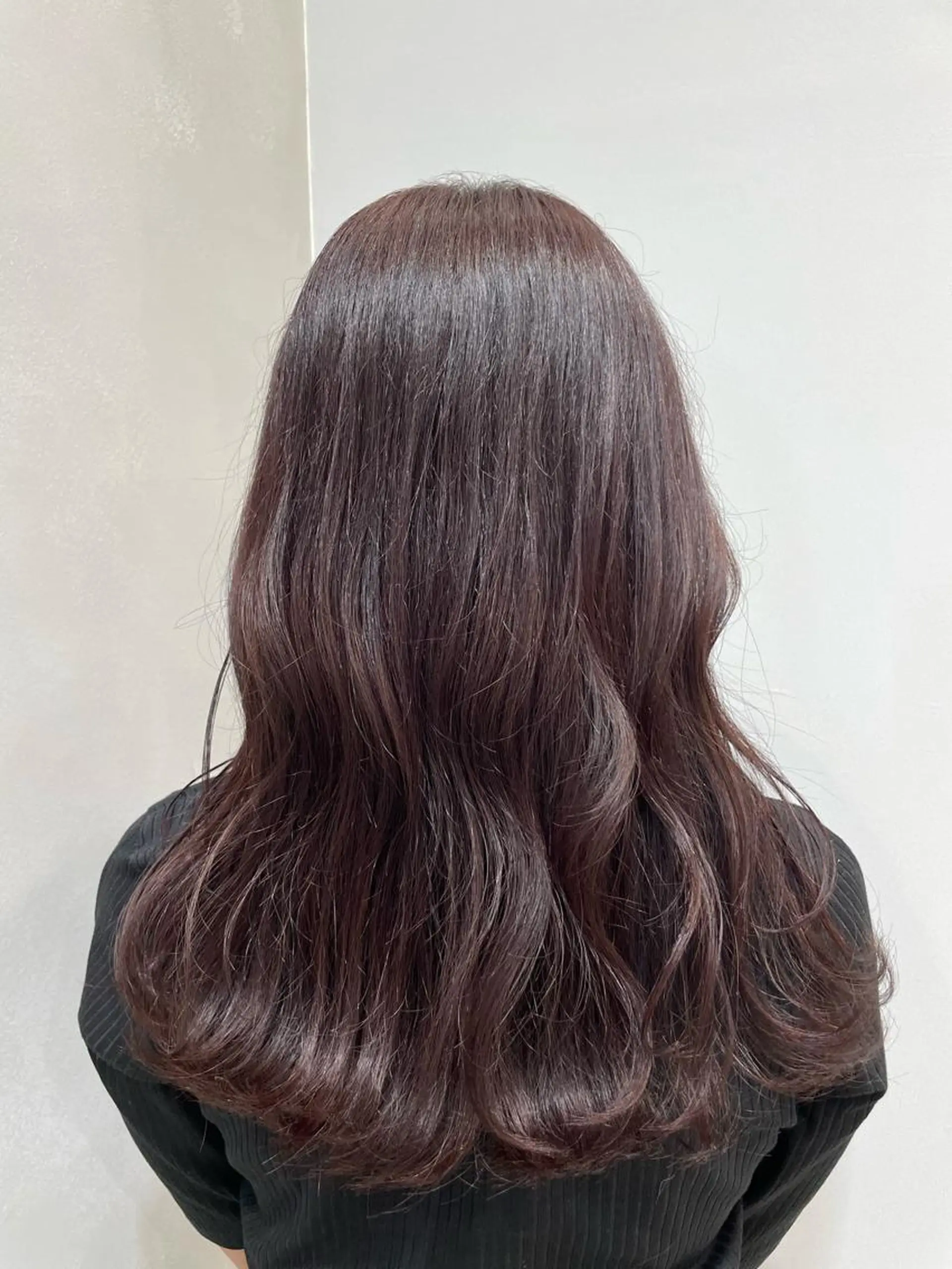 セミロング FILMS 綾菜のヘアスタイル