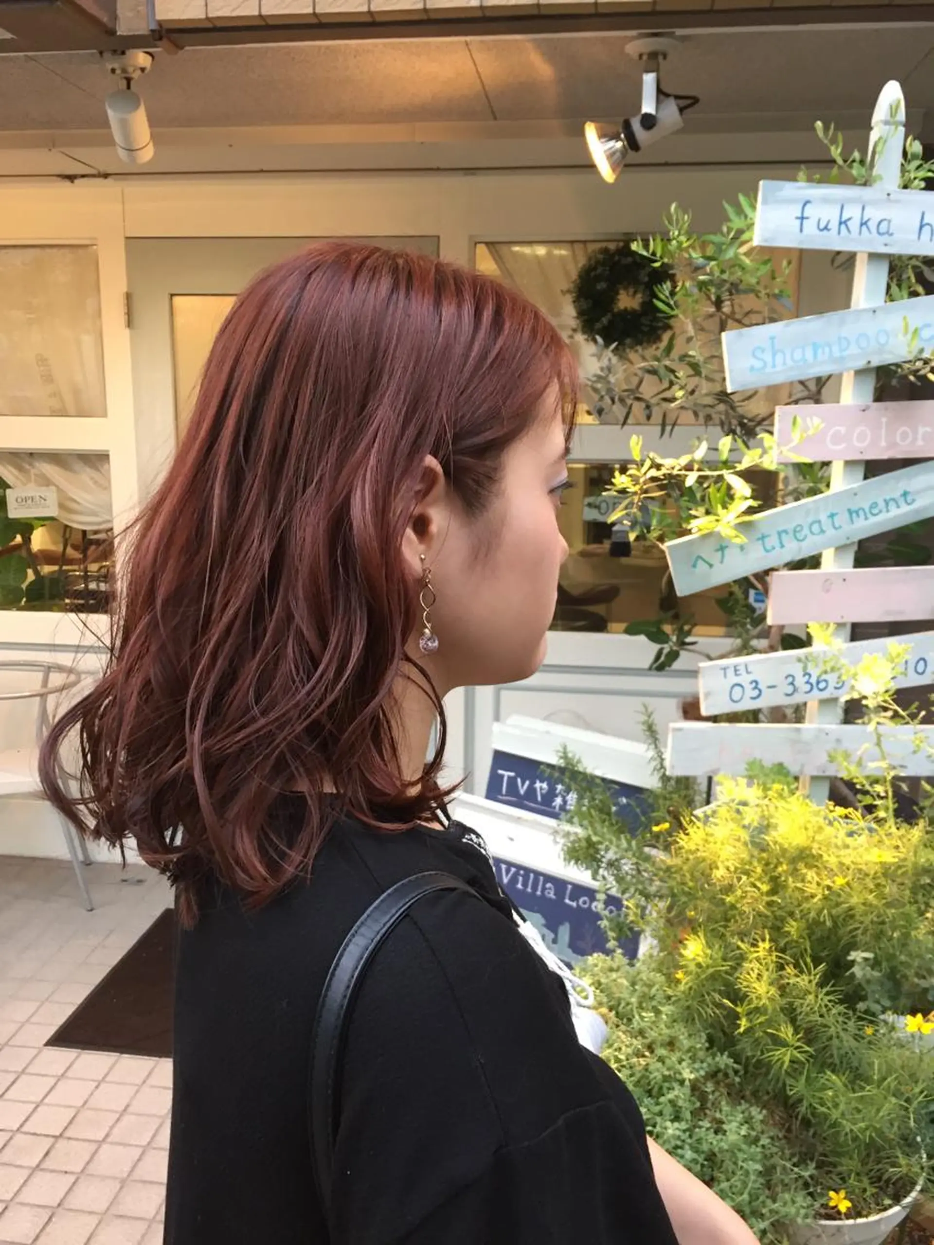 セミロング カラー ピンクカラー N°+aero 🦔近藤　のぞみ🦔のヘアスタイル