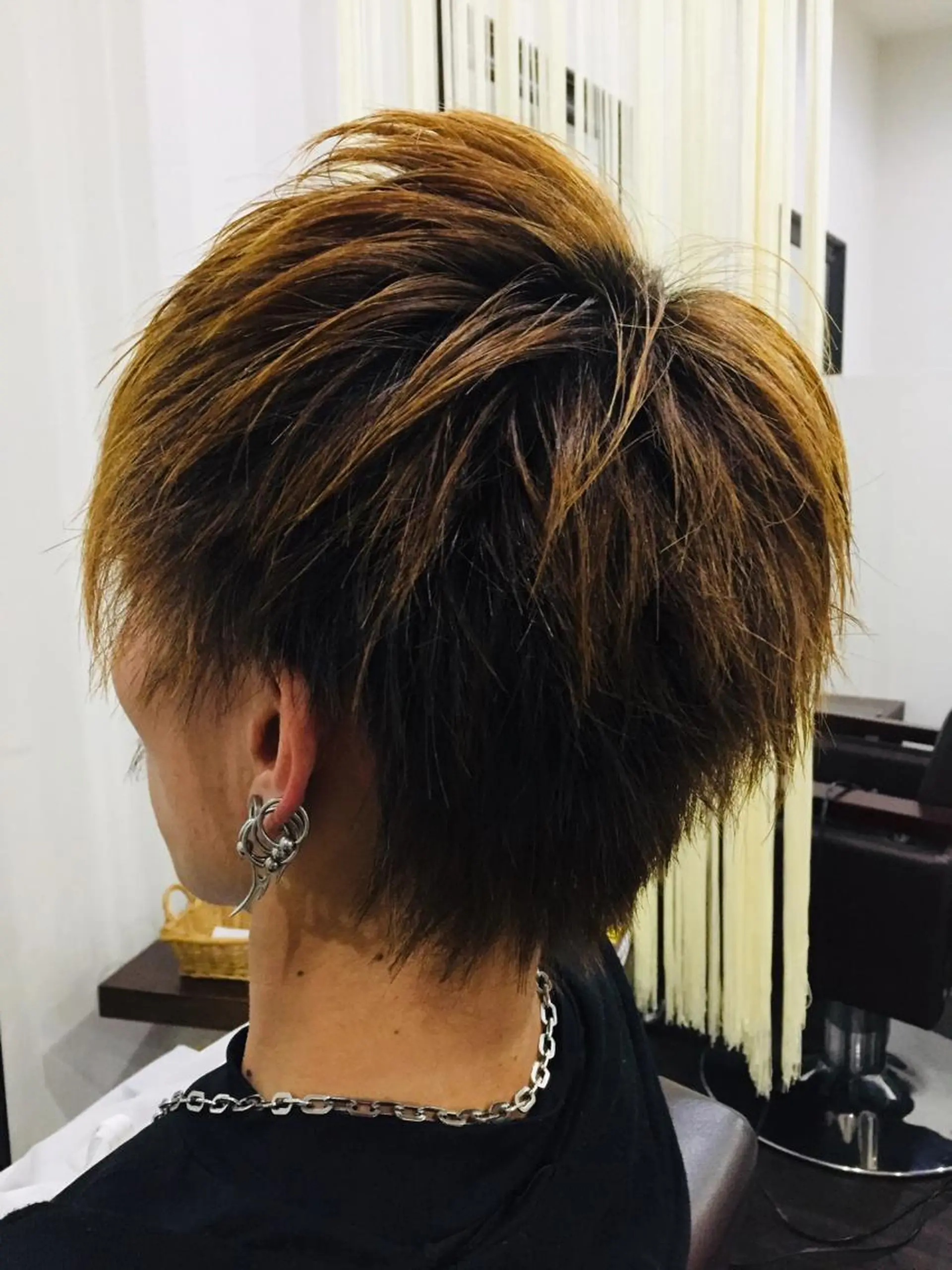 ショート カラー 阿久津 泰幸のヘアスタイル