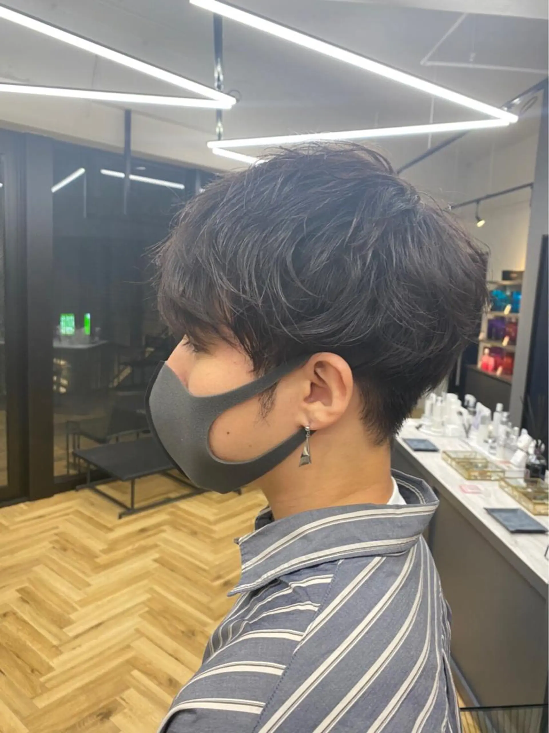 ショート カラー 黒髪 透明感カラー GIEN 末吉 海斗のヘアスタイル