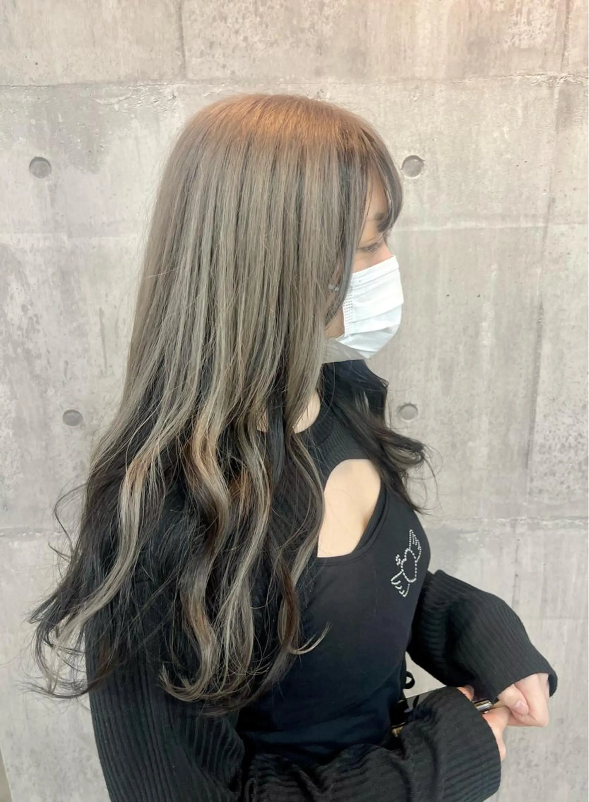 ロング カラー ベージュカラー ホワイトベージュ レイヤー/韓国 ハイトーン興津史弥のヘアスタイル