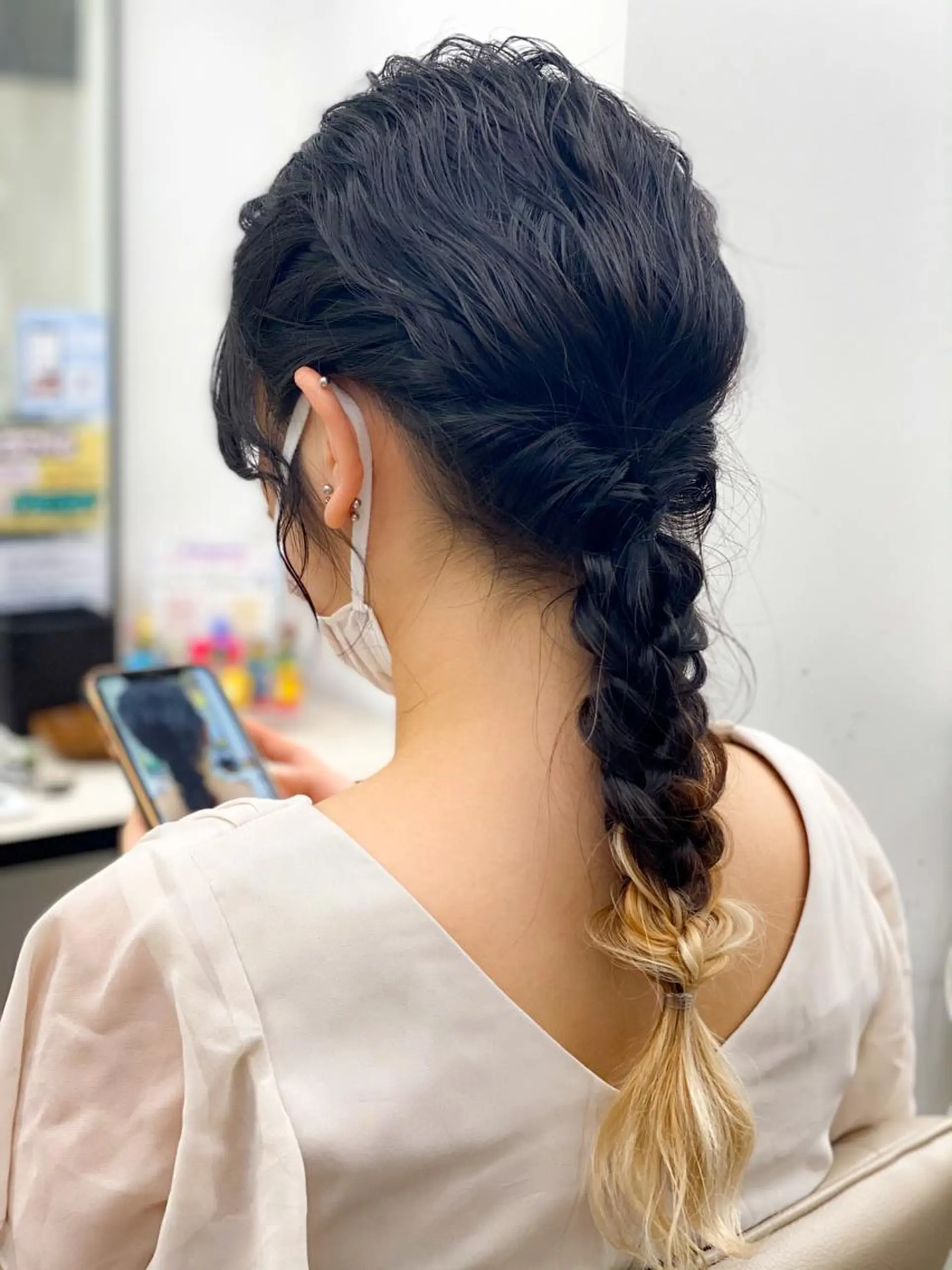 ロング ヘアアレンジ louwe 武藤幸世のヘアスタイル