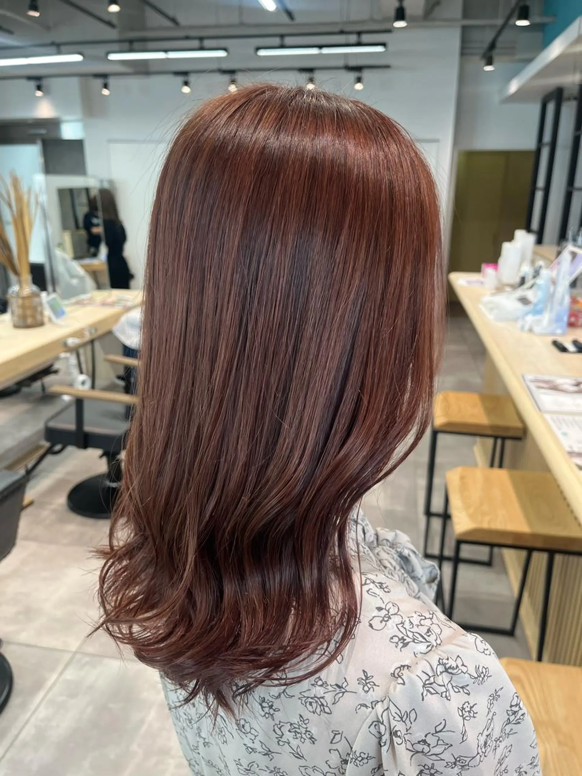 セミロング カラー ヘアアレンジ ブラウンカラー ピンクカラー ピンクブラウン おおや みゆのマツエク・マツパデザイン