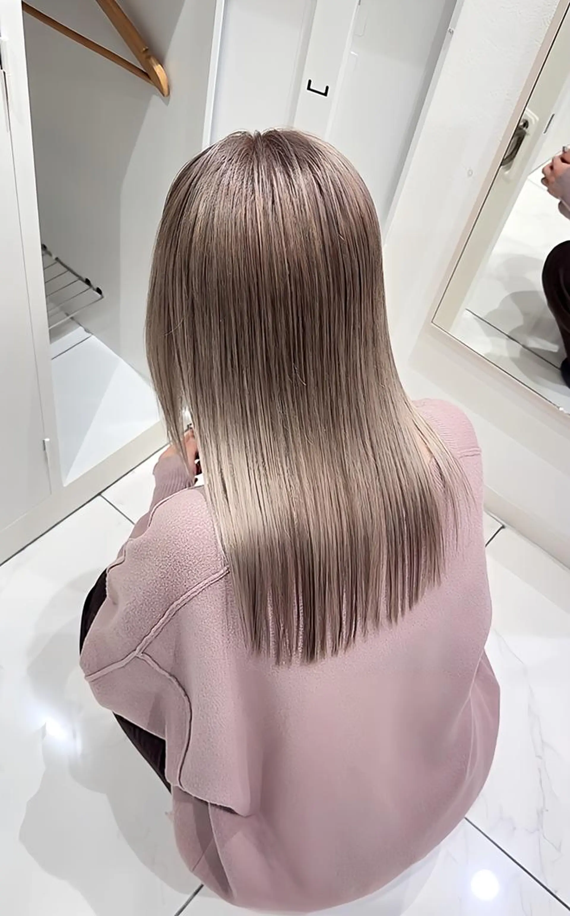 セミロング カラー ブリーチ 髪質改善 渡邊楓果／髪質改善 ブリーチ/カラーのヘアスタイル