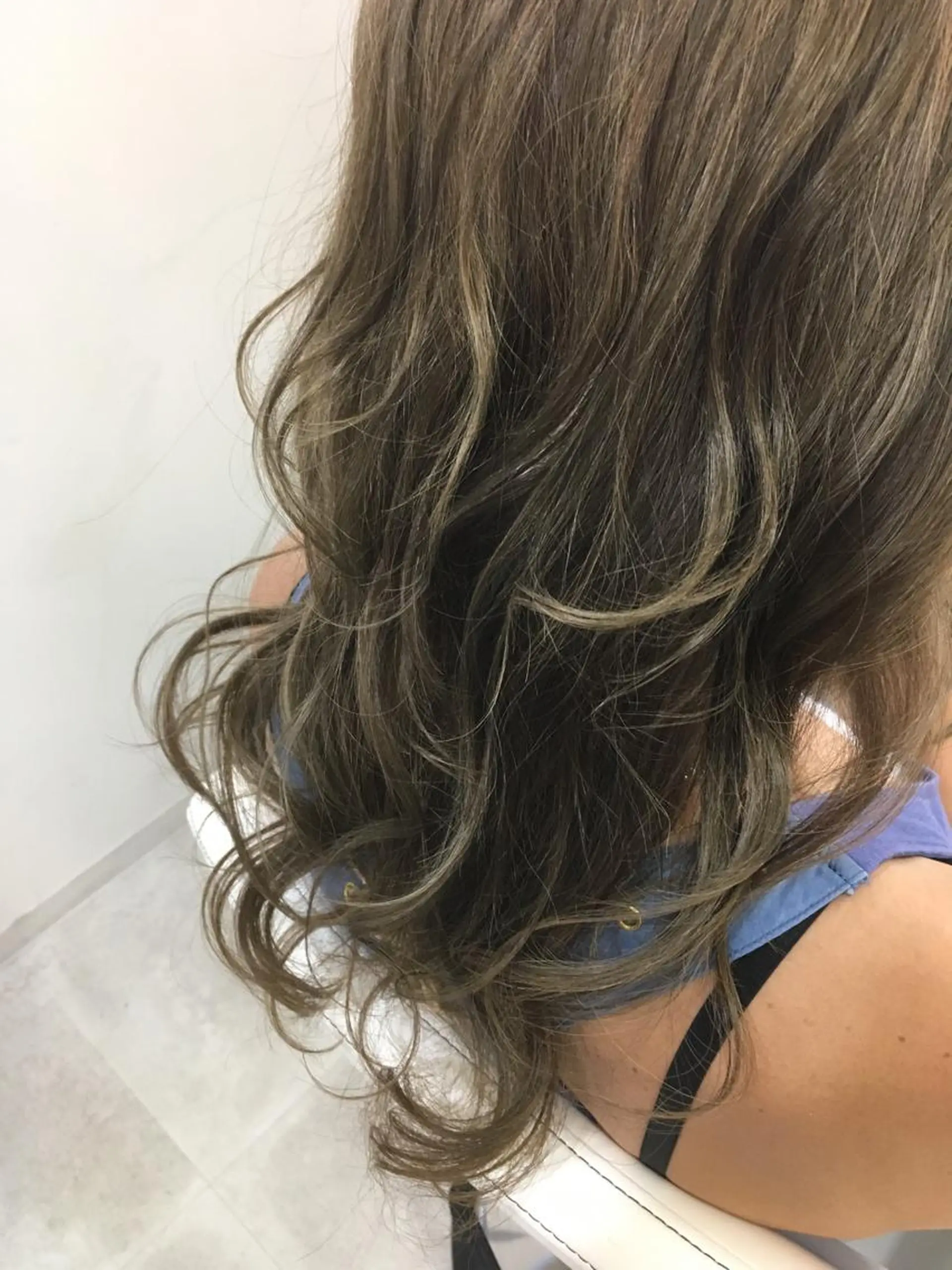 セミロング ロング カラー 髪質改善 中川　翔のヘアスタイル