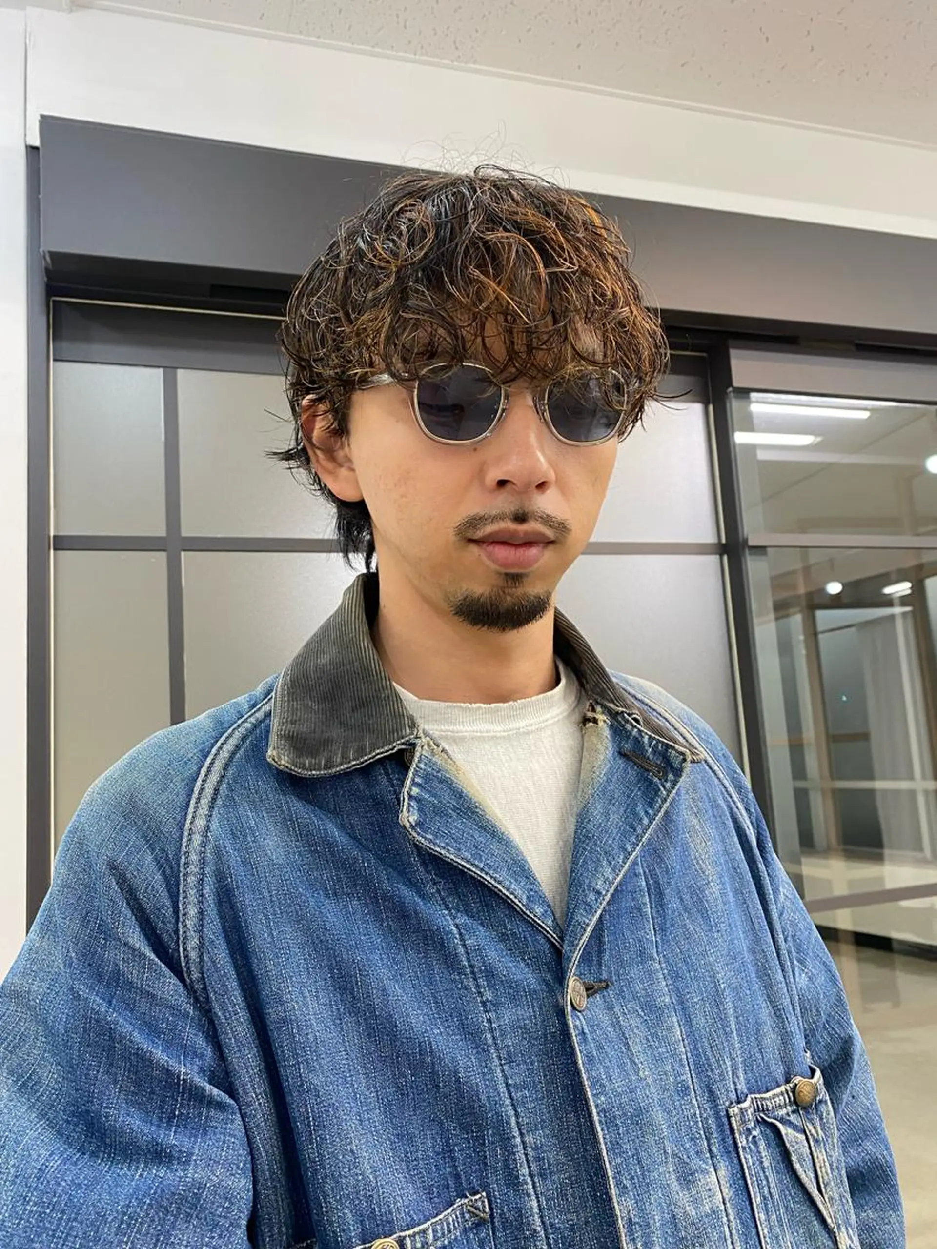 パーマ メンズ マッシュウルフ マッシュ メンズパーマ メンズウルフカット ウルフカット カット パーマ Toiro 横浜所属・海外ヘア／レイヤー カットNatsuのヘアスタイル