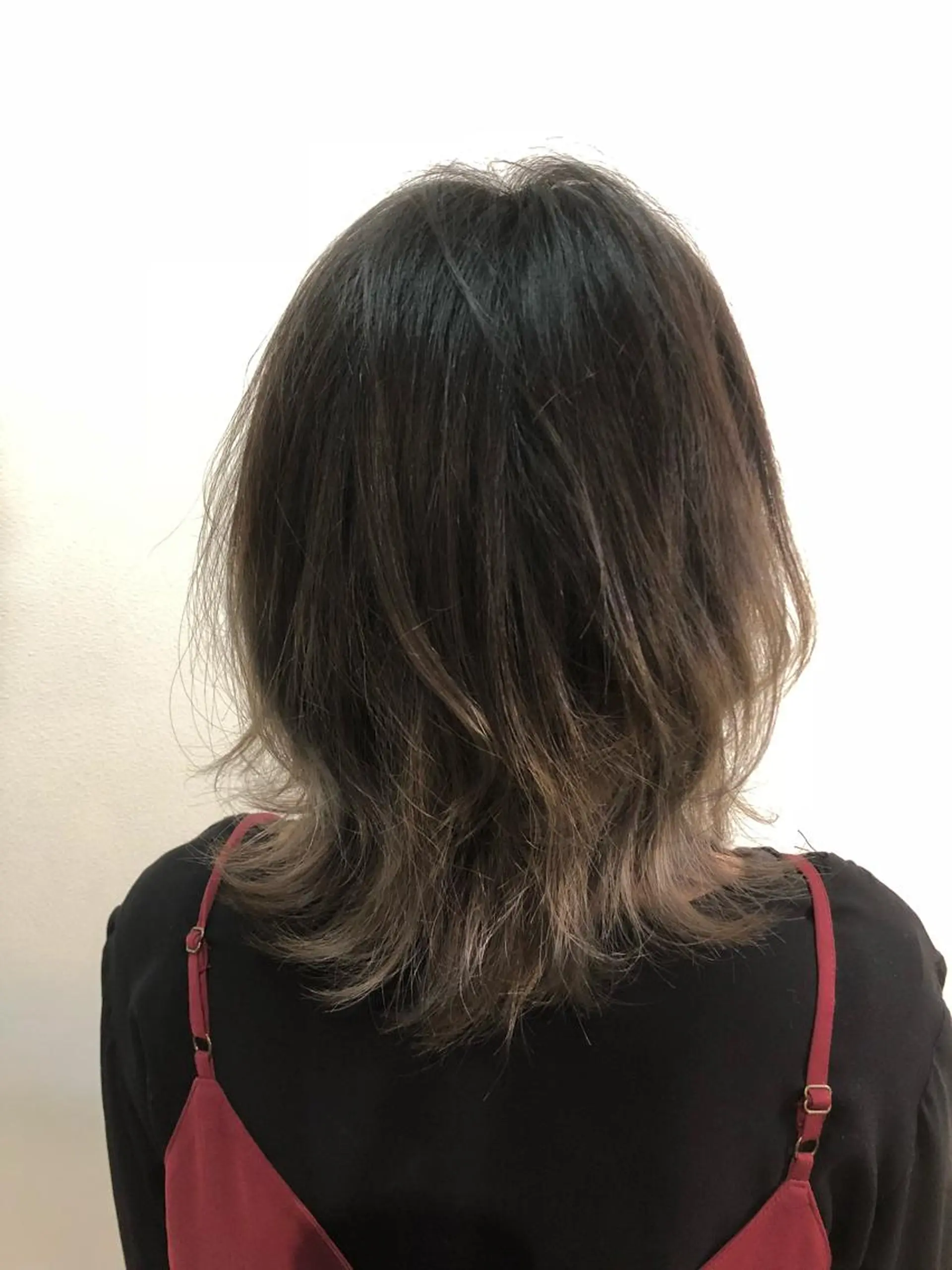 ミディアム アッシュ 永井 悠大のヘアスタイル