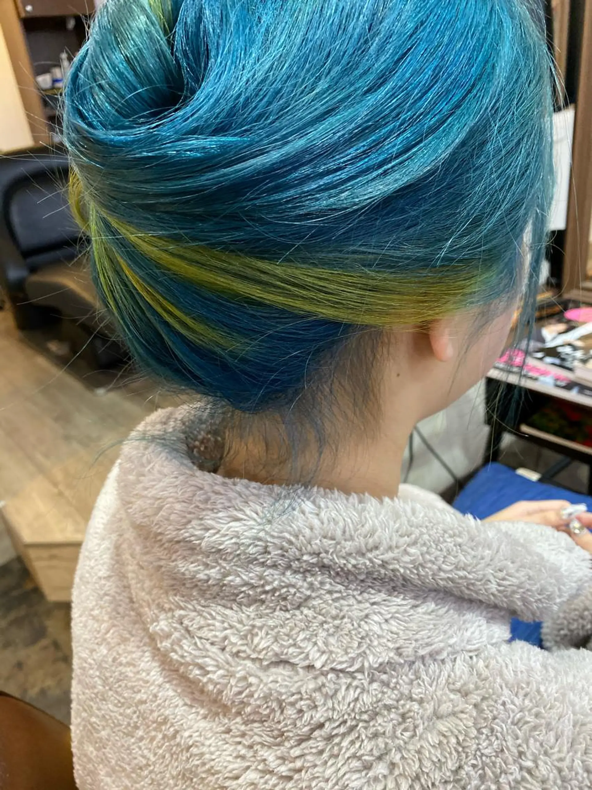 セミロング カラー ヘアアレンジ 【艶髪×韓国風】 毛流れ職人 RYOのヘアスタイル