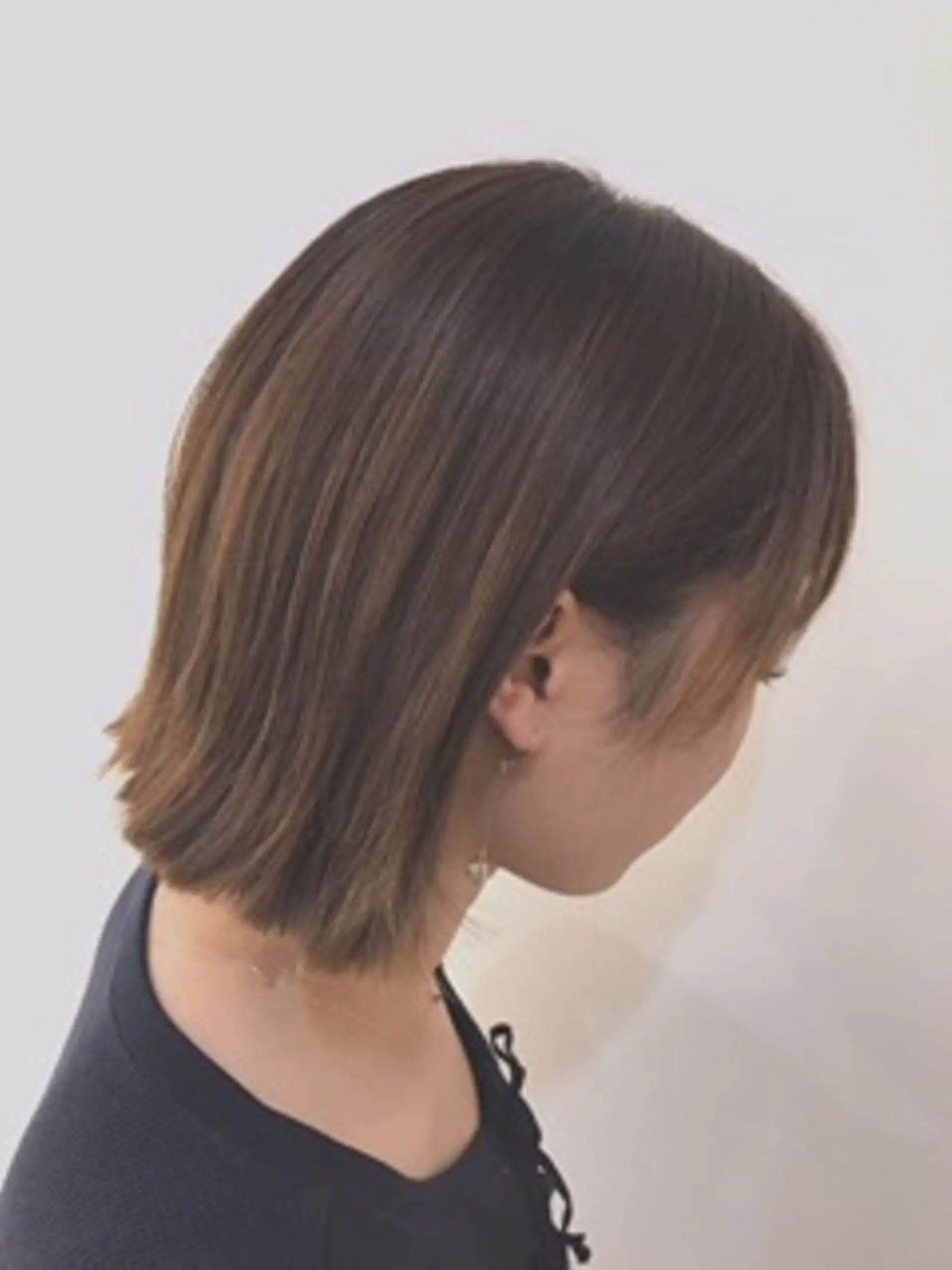 ショート カラー グレージュ 外ハネヘア Hair esthe HAAAT 東口店のヘアスタイル