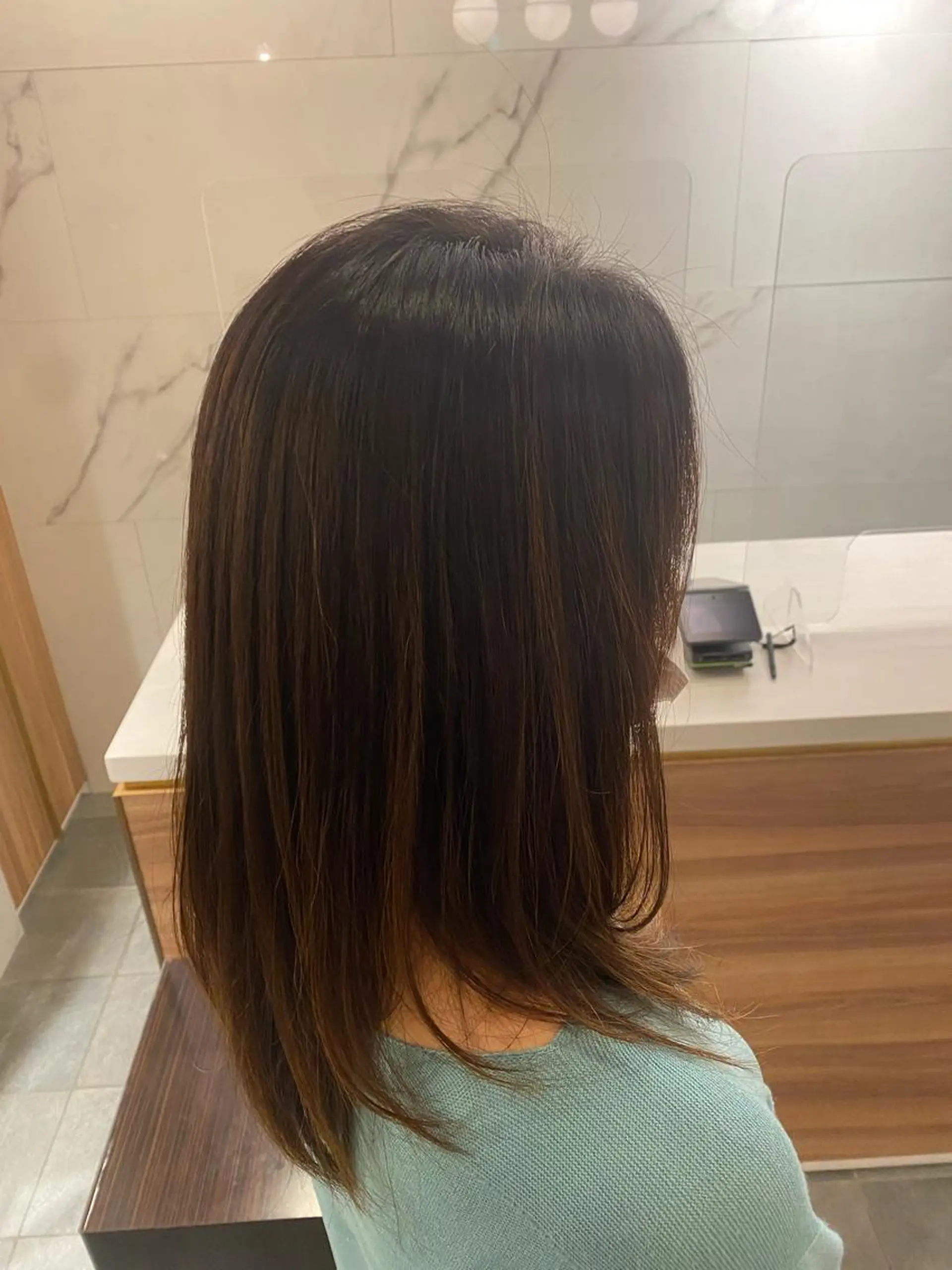 セミロング カラー 門崎未依/レイヤー/ メンズカット🪿🌼のヘアスタイル