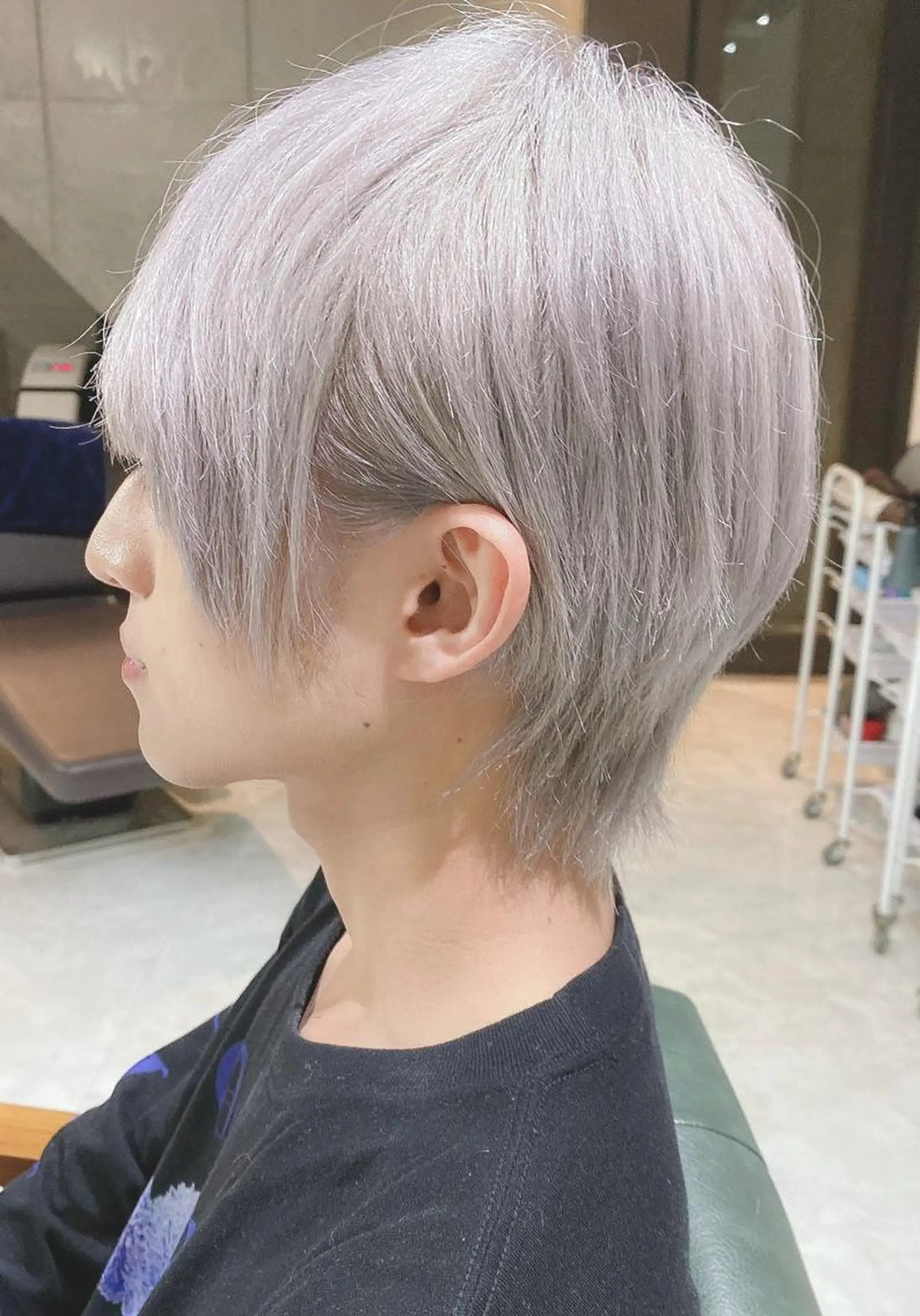 ショート カラー ヘアアレンジ メンズ メンズブリーチ メンズ韓国風 韓国マッシュ マッシュ ツーブロック 𝐑𝐈𝐍𝐊𝐀 🐷🖤のヘアスタイル