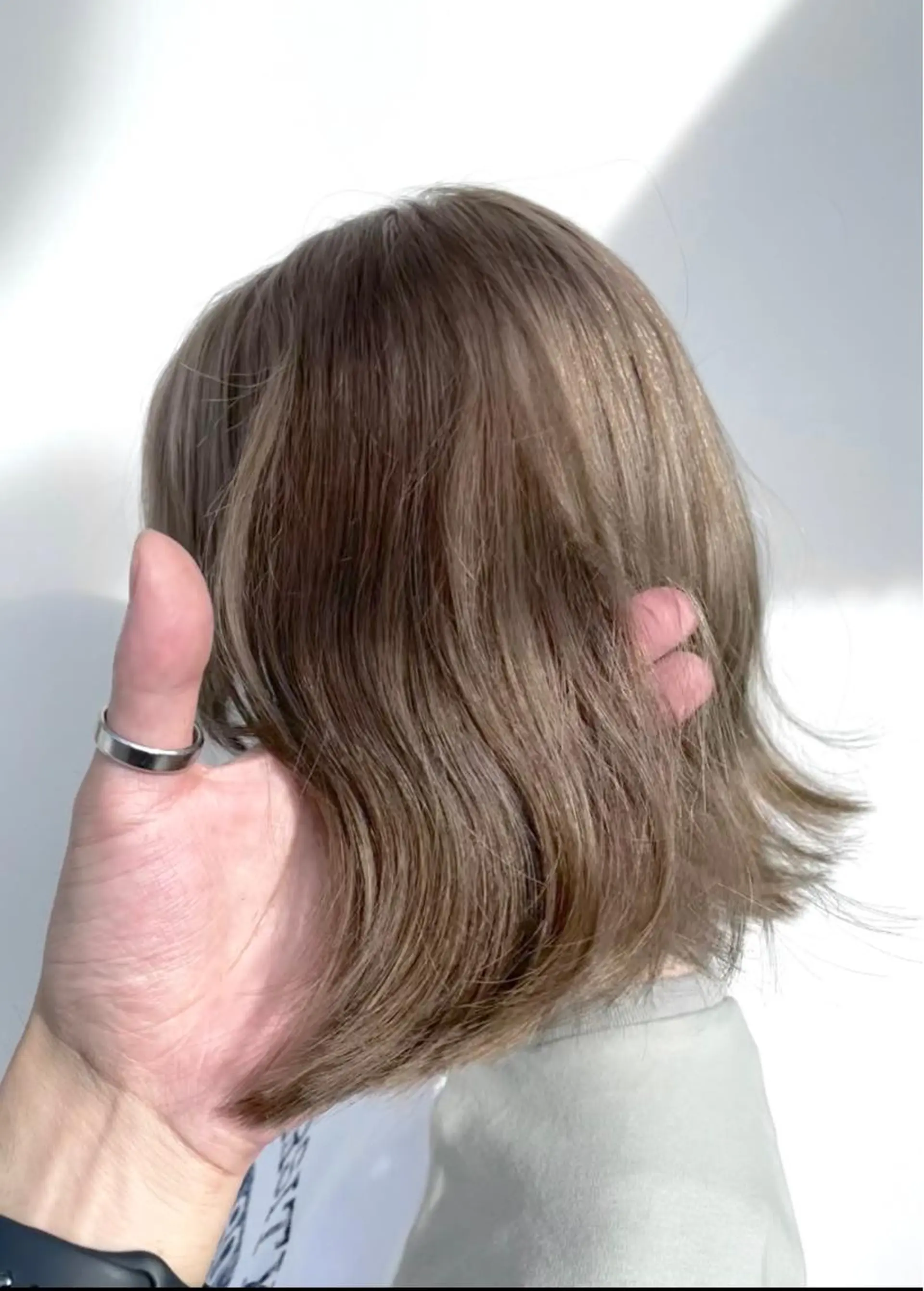 カラー 西 柚のヘアスタイル