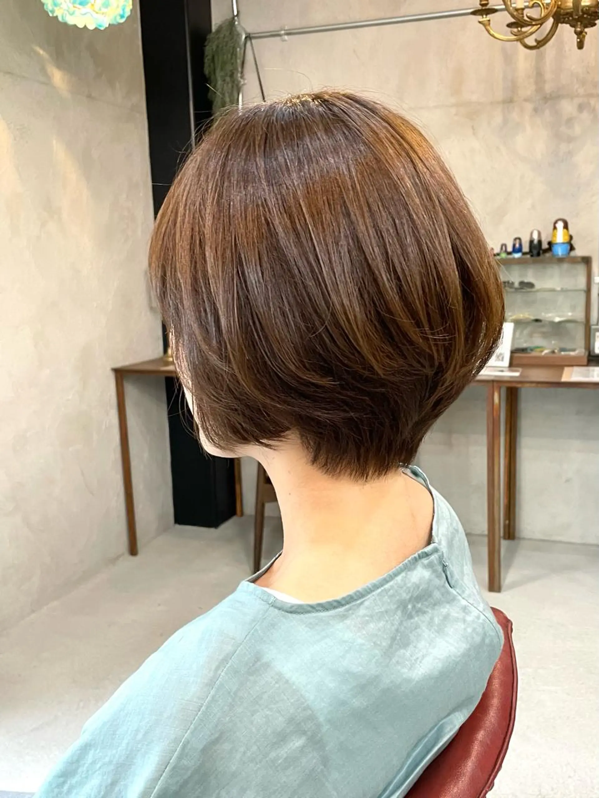ショート カラー 岡田 恭明のヘアスタイル