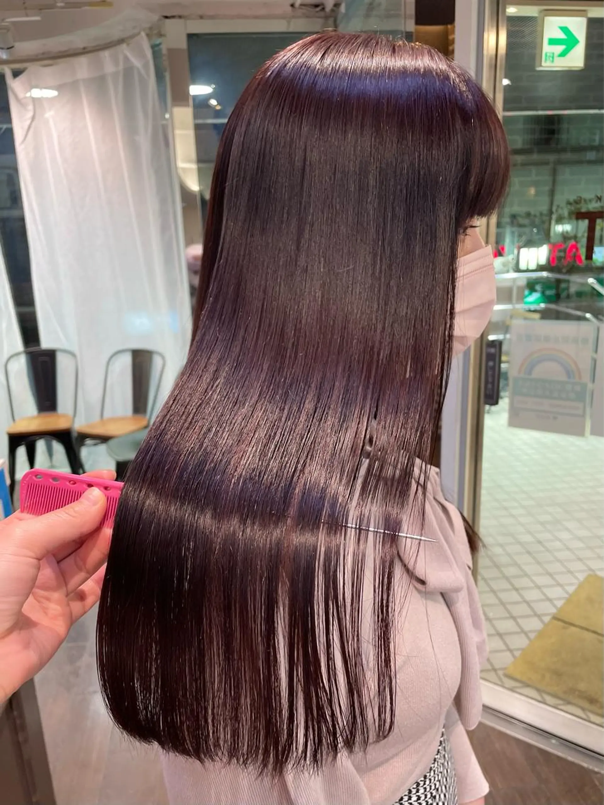 ロング カラー ブラウンカラー ピンクカラー ピンクブラウン カット ヘアカラー トリートメント aya/小顔レイヤー /柔らかカラーのヘアスタイル