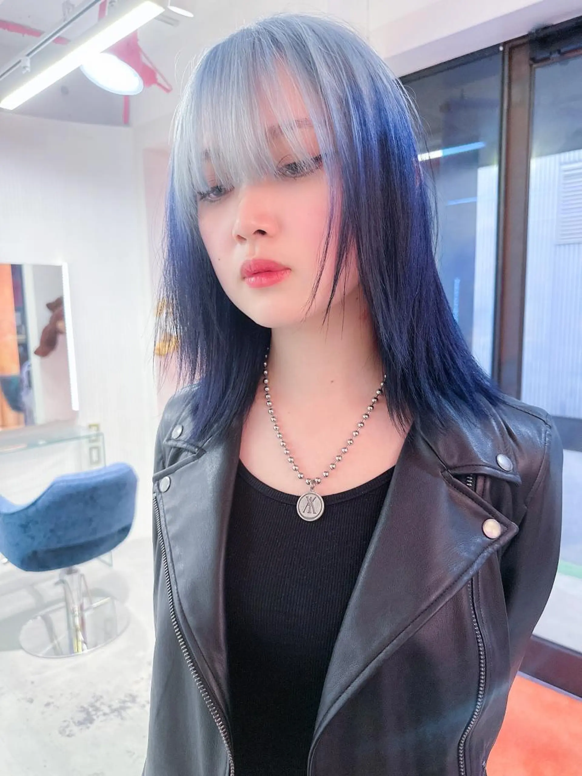 ミディアム カラー ブリーチ エドルカラー イルミナカラー ヘアカラー BOX mico.のヘアスタイル