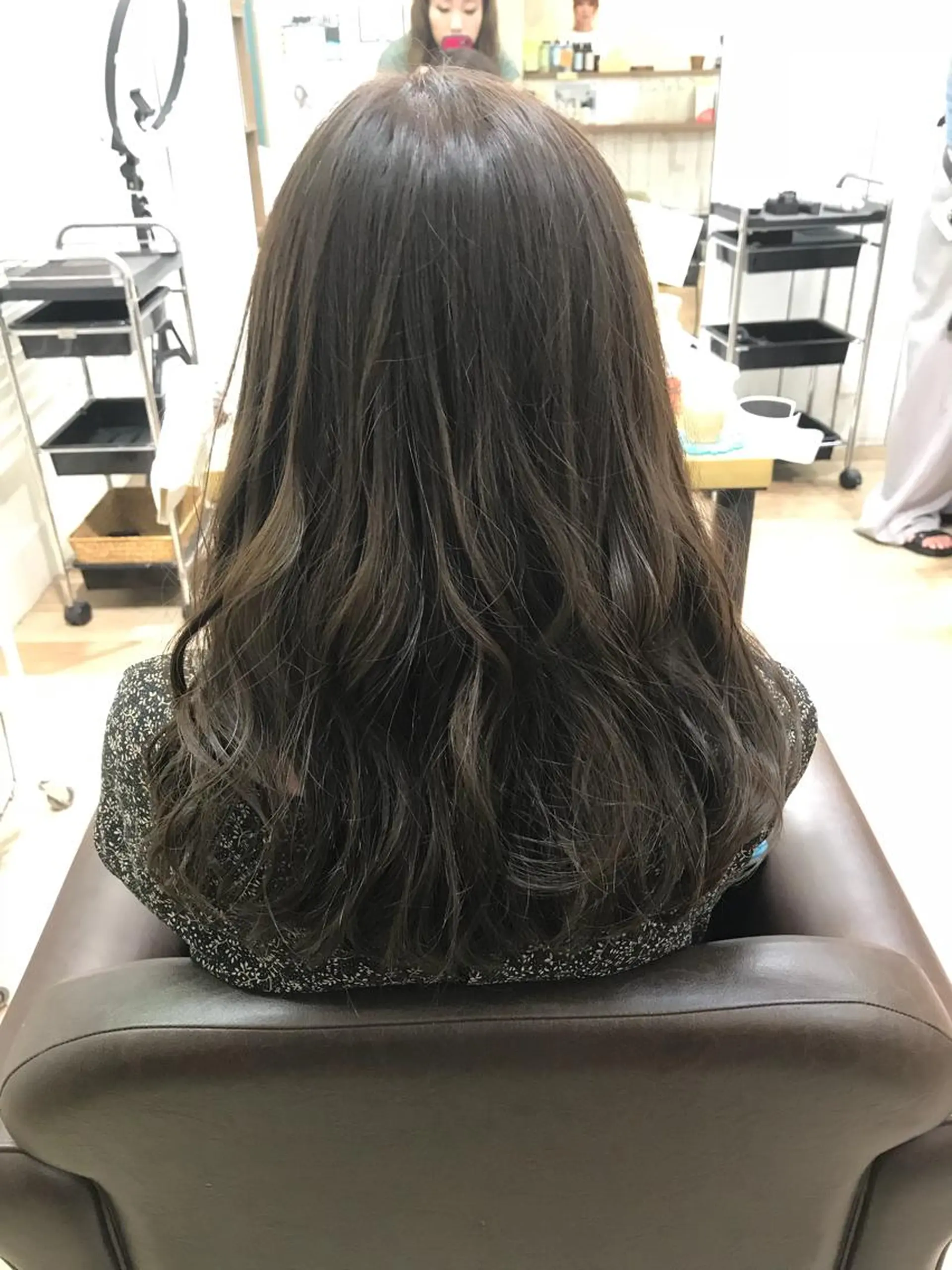 セミロング カラー 【髪質改善　艶髪】 布川　莉穂のヘアスタイル