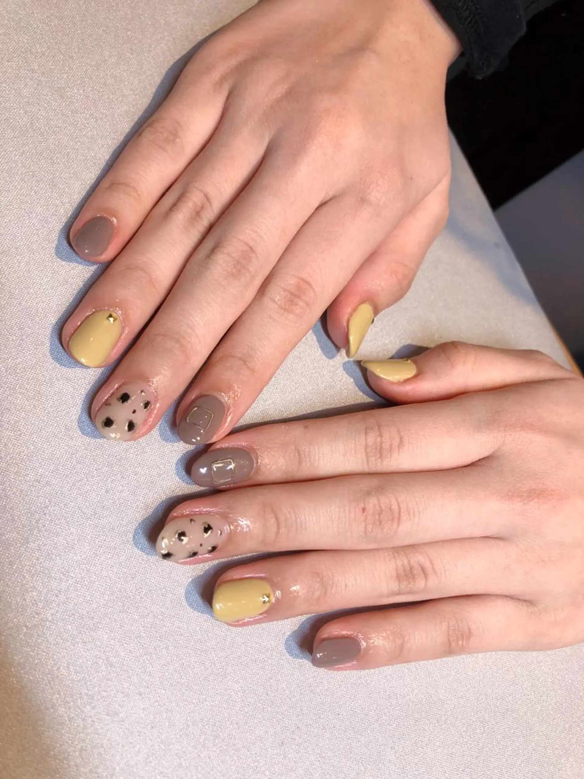 ネイル iiloo aromaworksのネイルデザイン