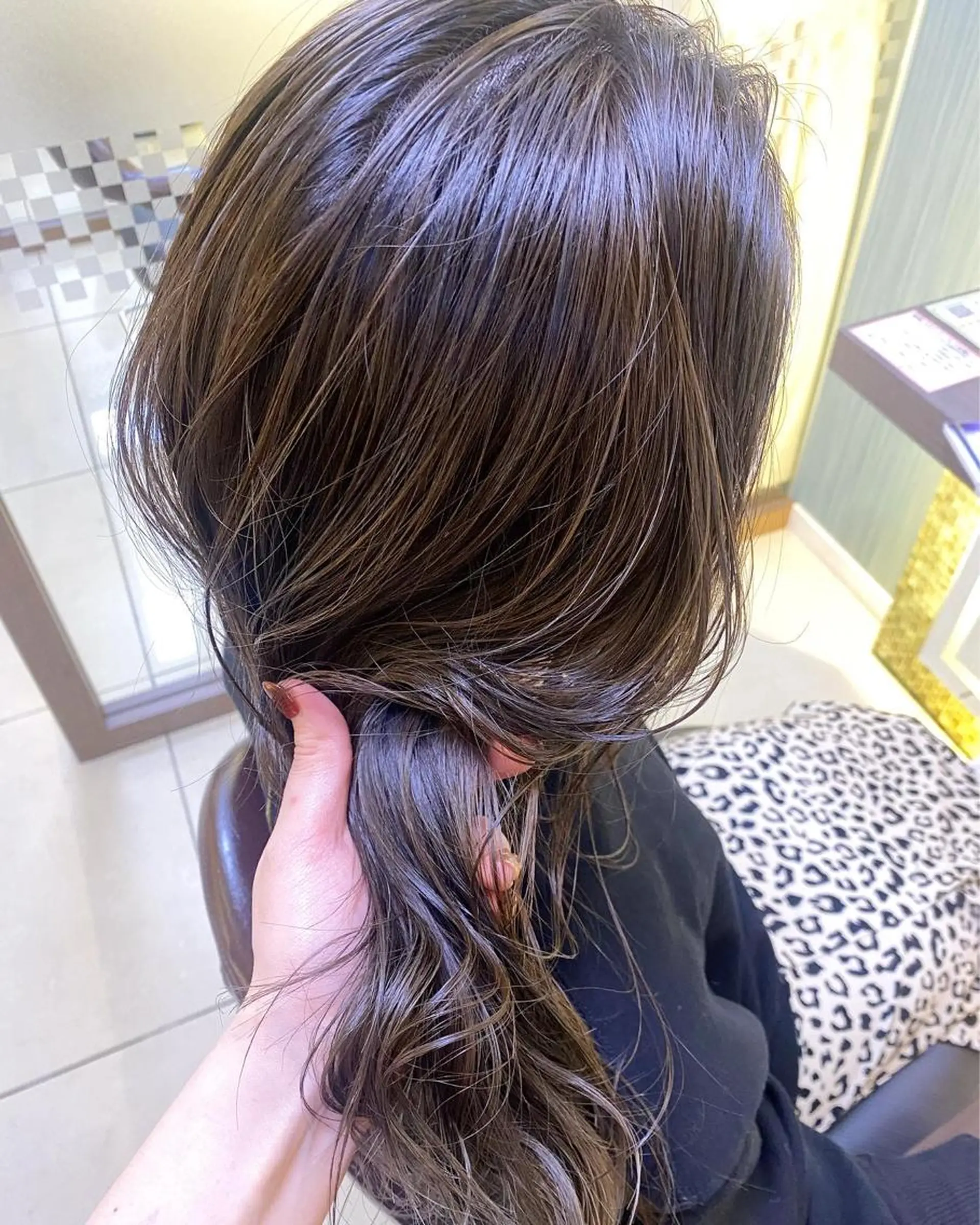 セミロング カラー ヘアカラー トリートメント ✨垢抜け✨3Dカラー 山本美侑のヘアスタイル