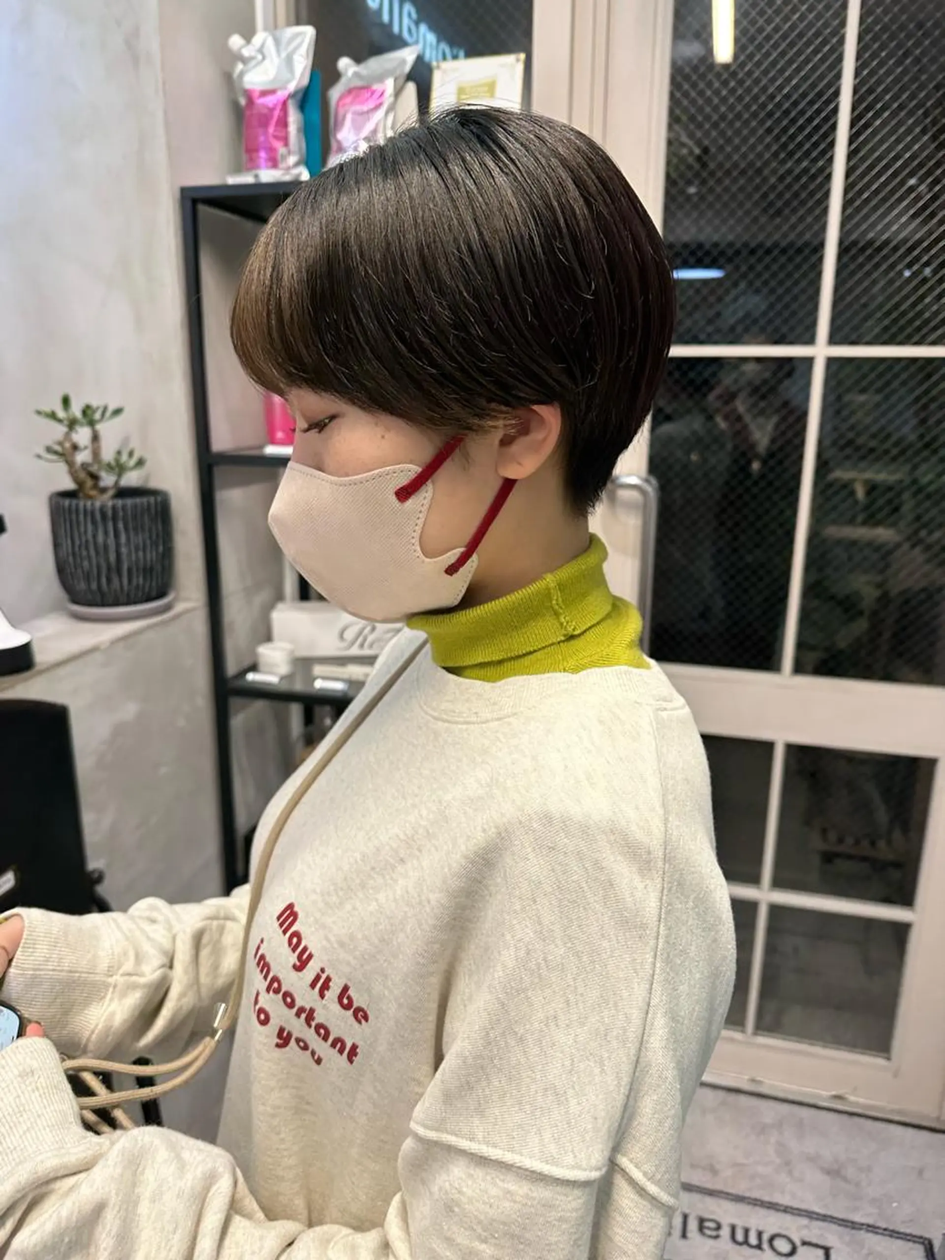 ショート REINA☁️透明感 カラー/ぷつっと♡のヘアスタイル