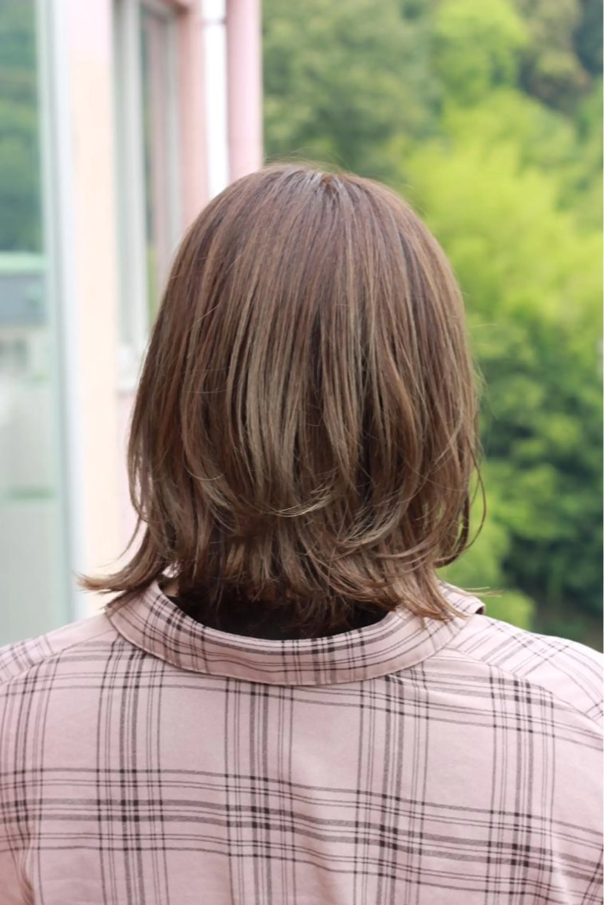 ミディアム カラー アッシュ カット ヘアカラー Viage （ビアージュ）のヘアスタイル