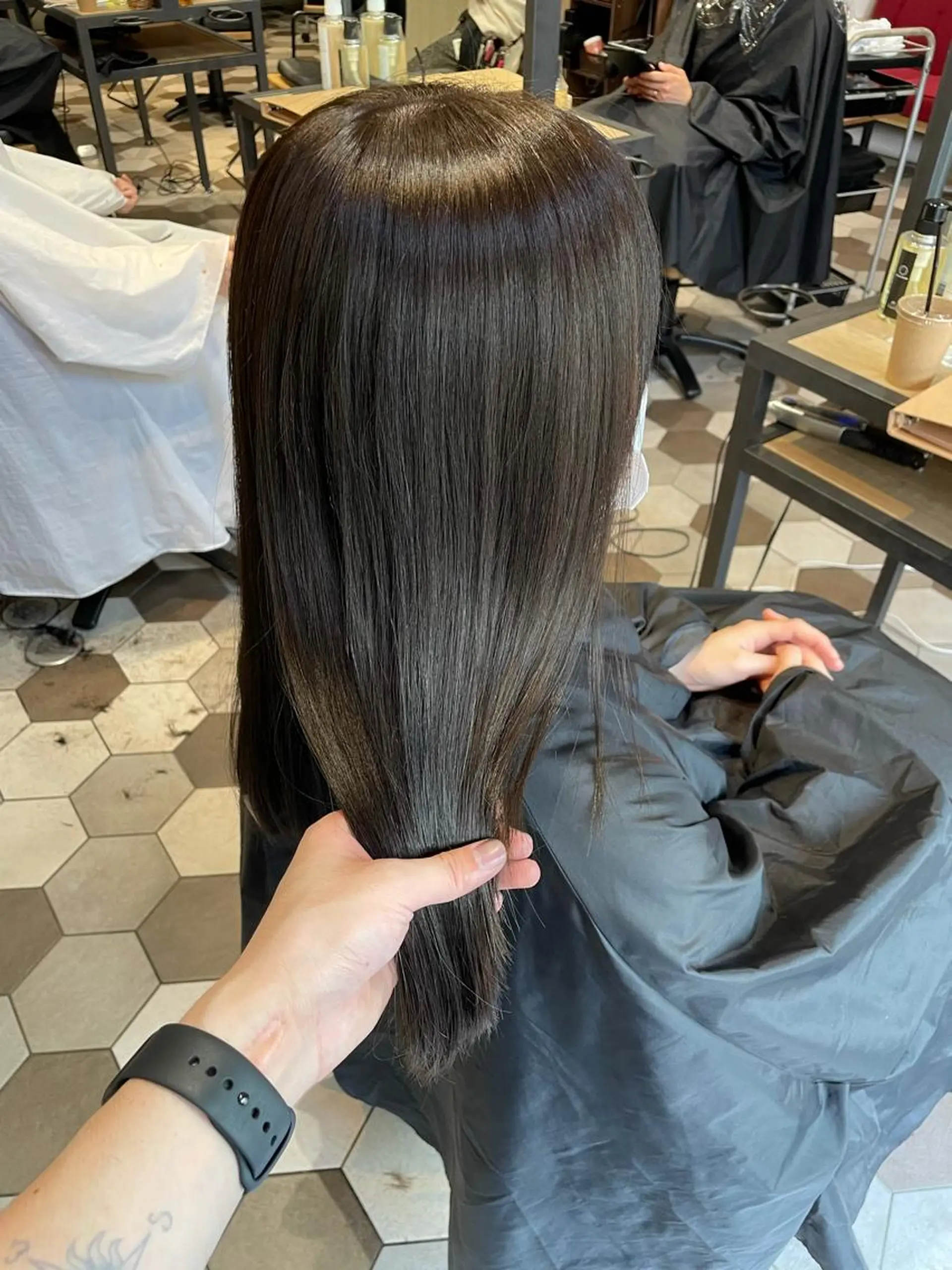 ロング 髪質改善、縮毛矯正 酸性縮毛矯正のヘアスタイル