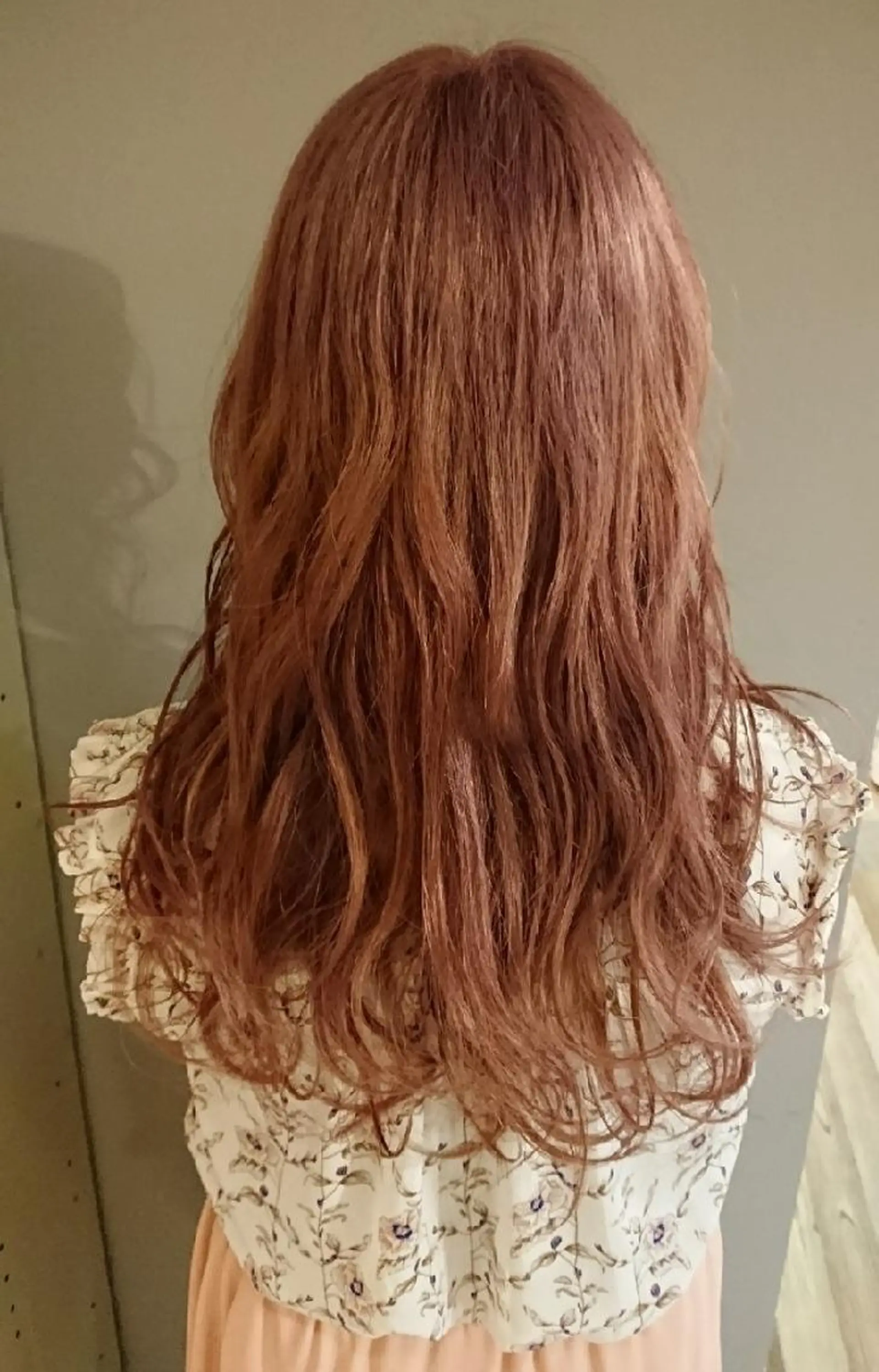 ロング カラー ベージュカラー ピンクカラー ピンクベージュ coii コイ【原宿/表参道】のヘアスタイル