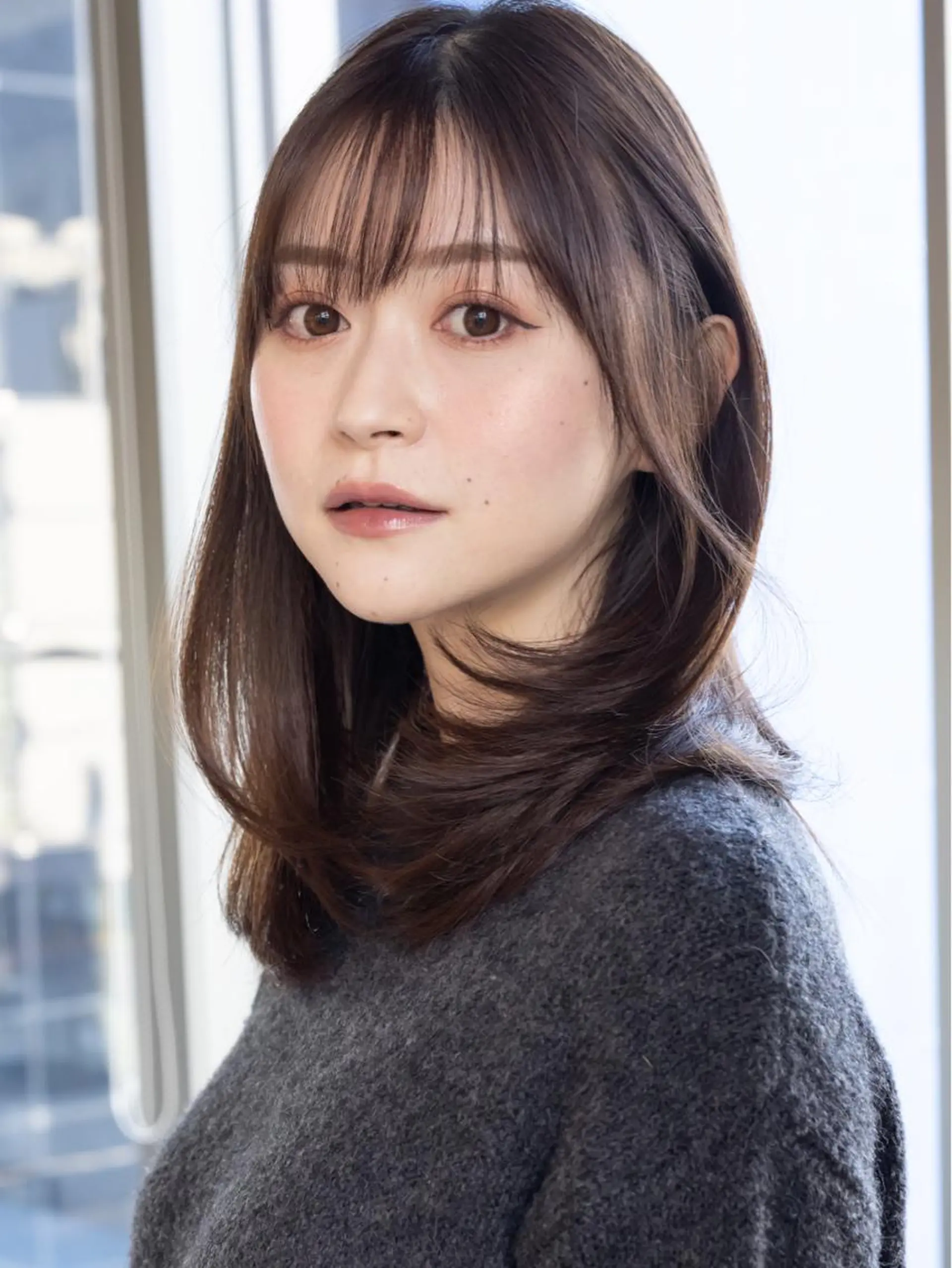 セミロング カラー 黒髪 透明感カラー くびれヘア 顔まわりレイヤー 顔周りカット カット ヘアカラー トリートメント 【1日2名様限定】 AFLOAT白川雄副のヘアスタイル