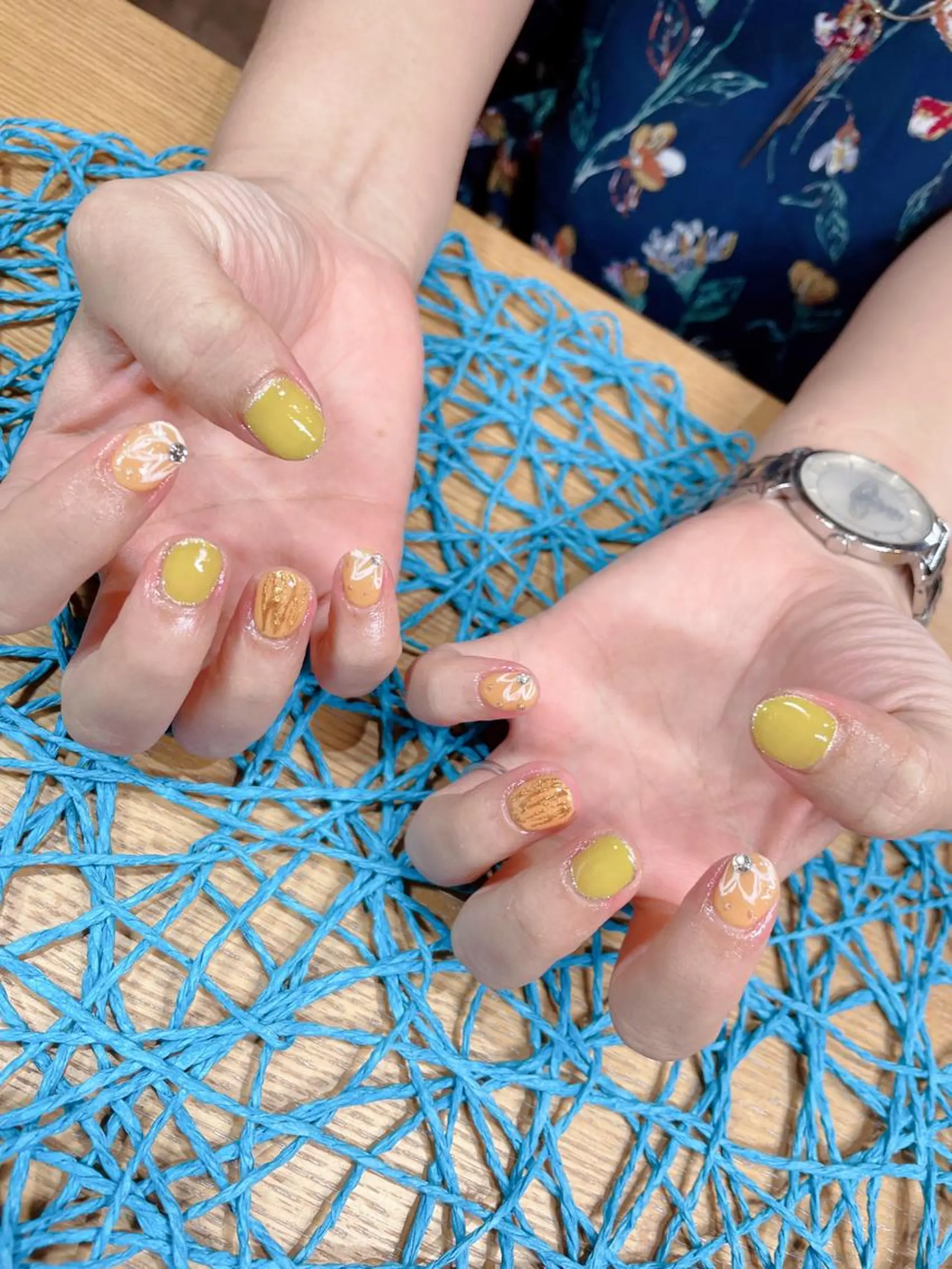 ネイル iiloo aromaworksのネイルデザイン