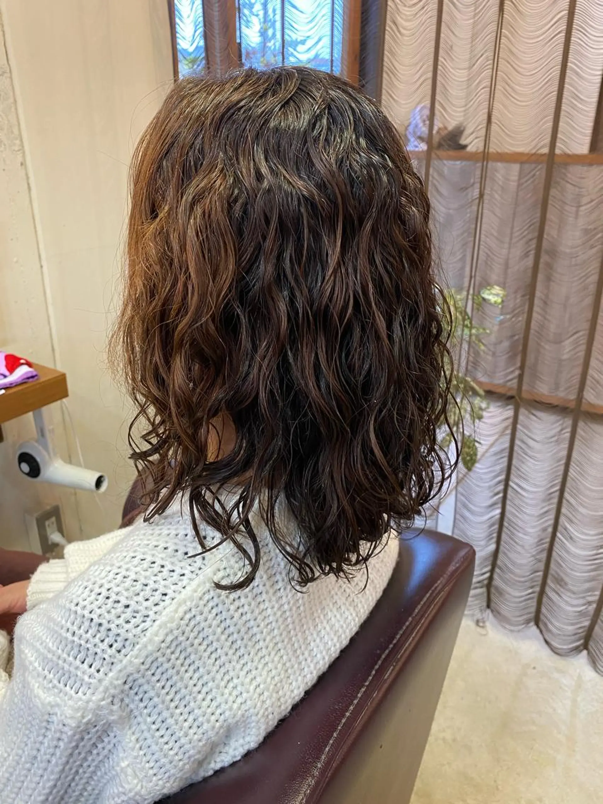 ミディアム パーマ ヘアアレンジ ミディアムパーマ くせ毛 SALOWIN京都河原町Suite店所属・外国人風レイヤー/ ハイトーンSHUのヘアスタイル
