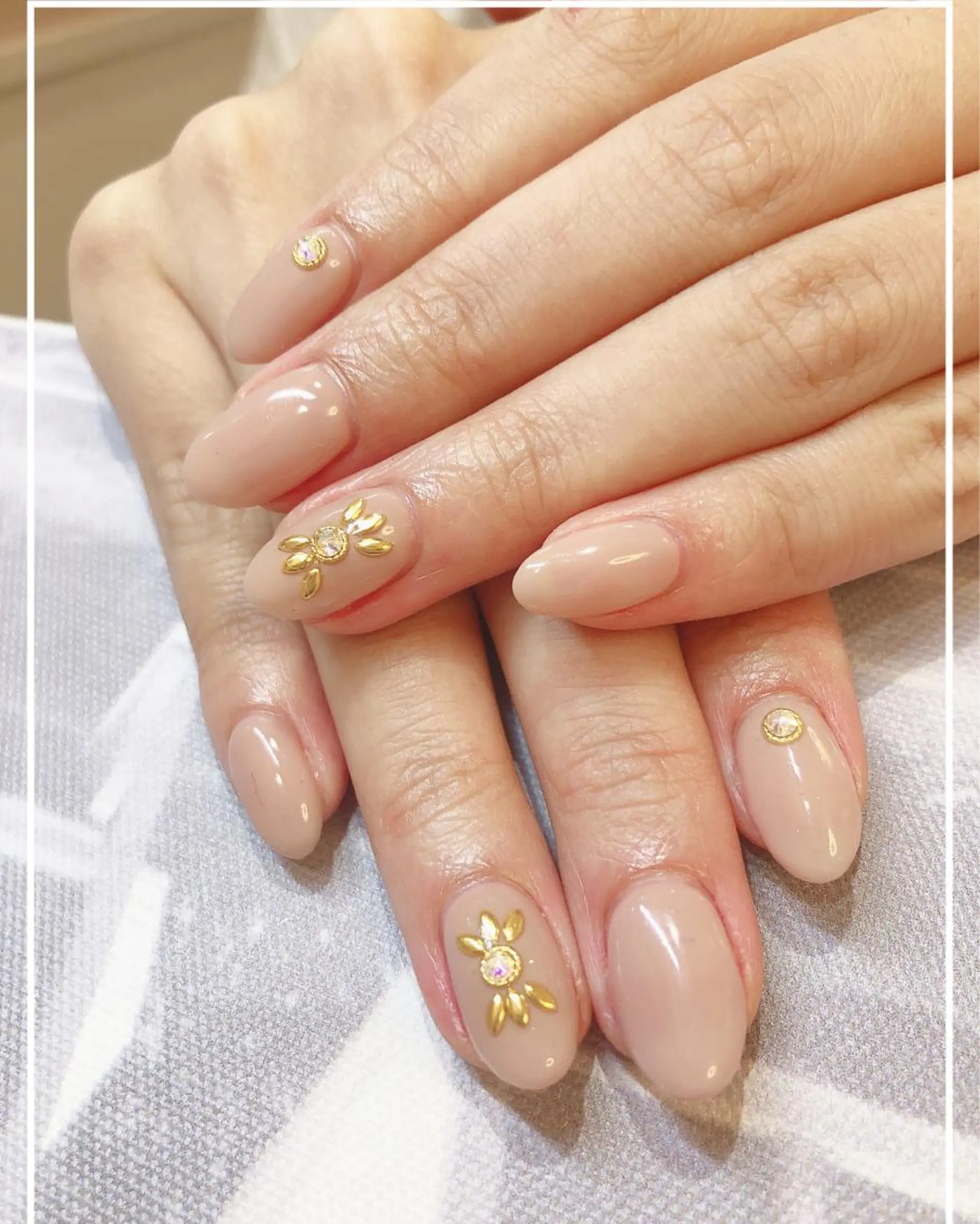 ネイル オフィスネイル シンプルネイル WELINA nail salonのエステ・リラクイメージ