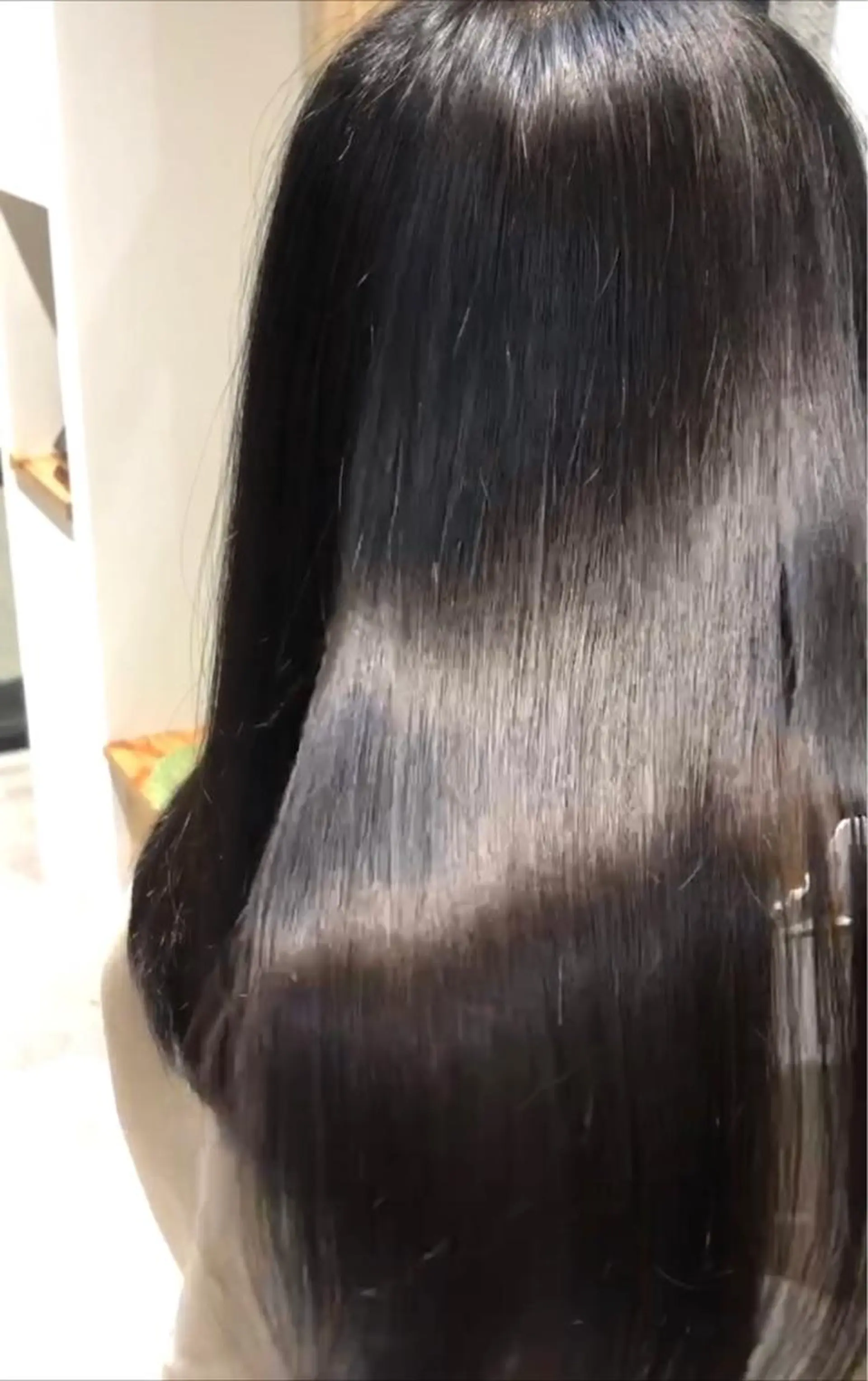 セミロング 髪質改善 縮毛矯正 カット ヘアカラー トリートメント ⭐️艶髪⭐️髪質改善 newi町田 山本のヘアスタイル