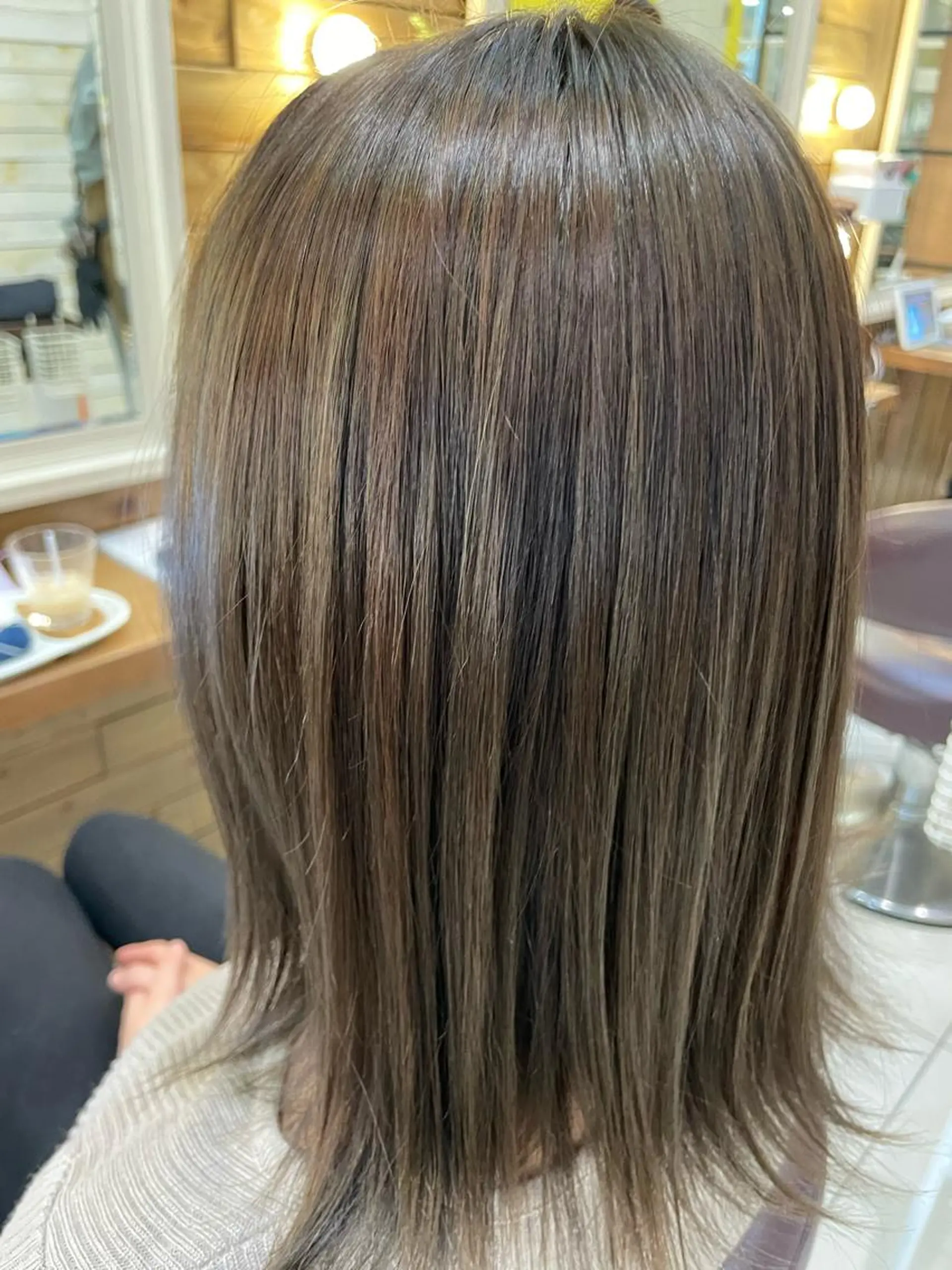 セミロング カラー 透明感カラー オリーブカラー 透明感color吉田 沙羅のヘアスタイル