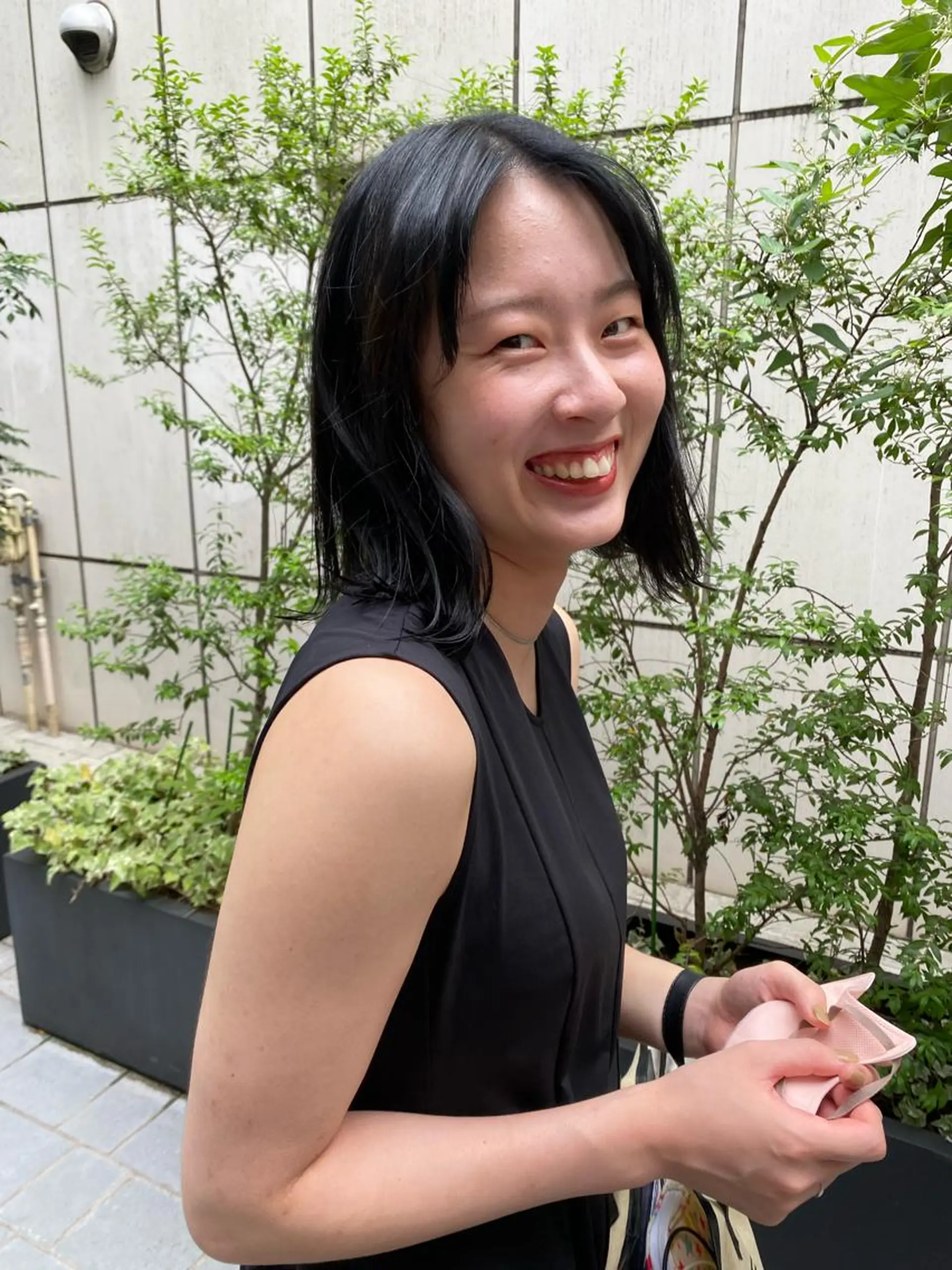 ミディアム カラー 黒髪 ブルーカラー ブルーブラック 🌻名古屋🌻 🫧ハイトーン🫧のヘアスタイル