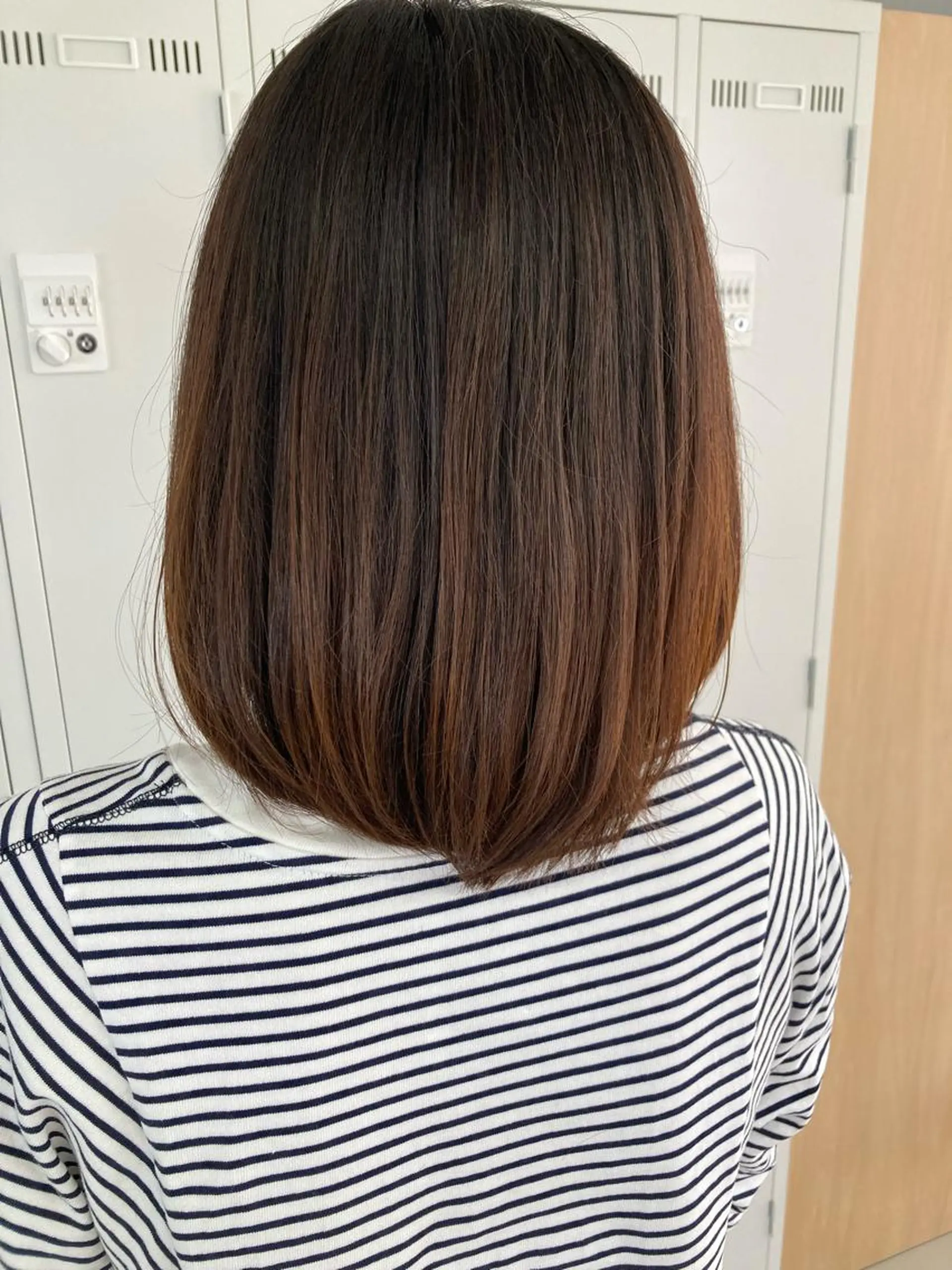 ミディアム 菅 未祐のヘアスタイル