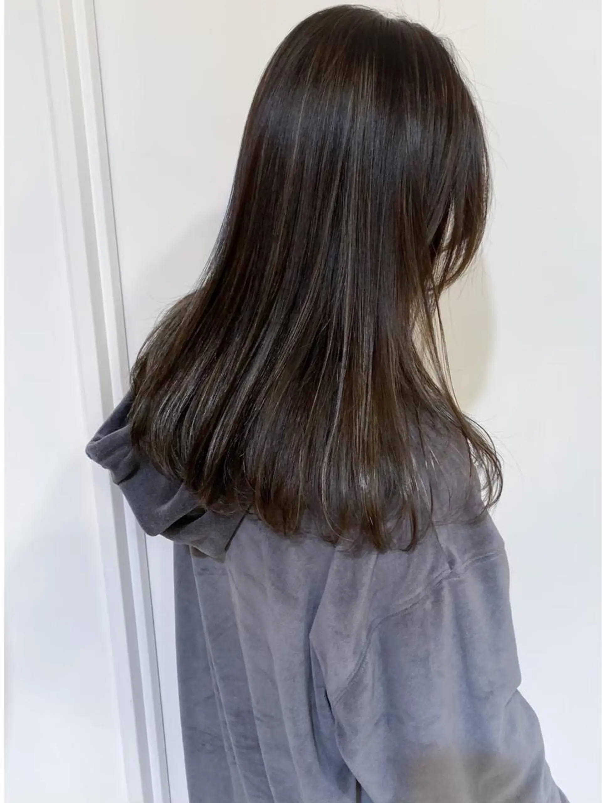 セミロング カラー 🍀ブリーチ/艶カラ ー🍀 コイケのヘアスタイル