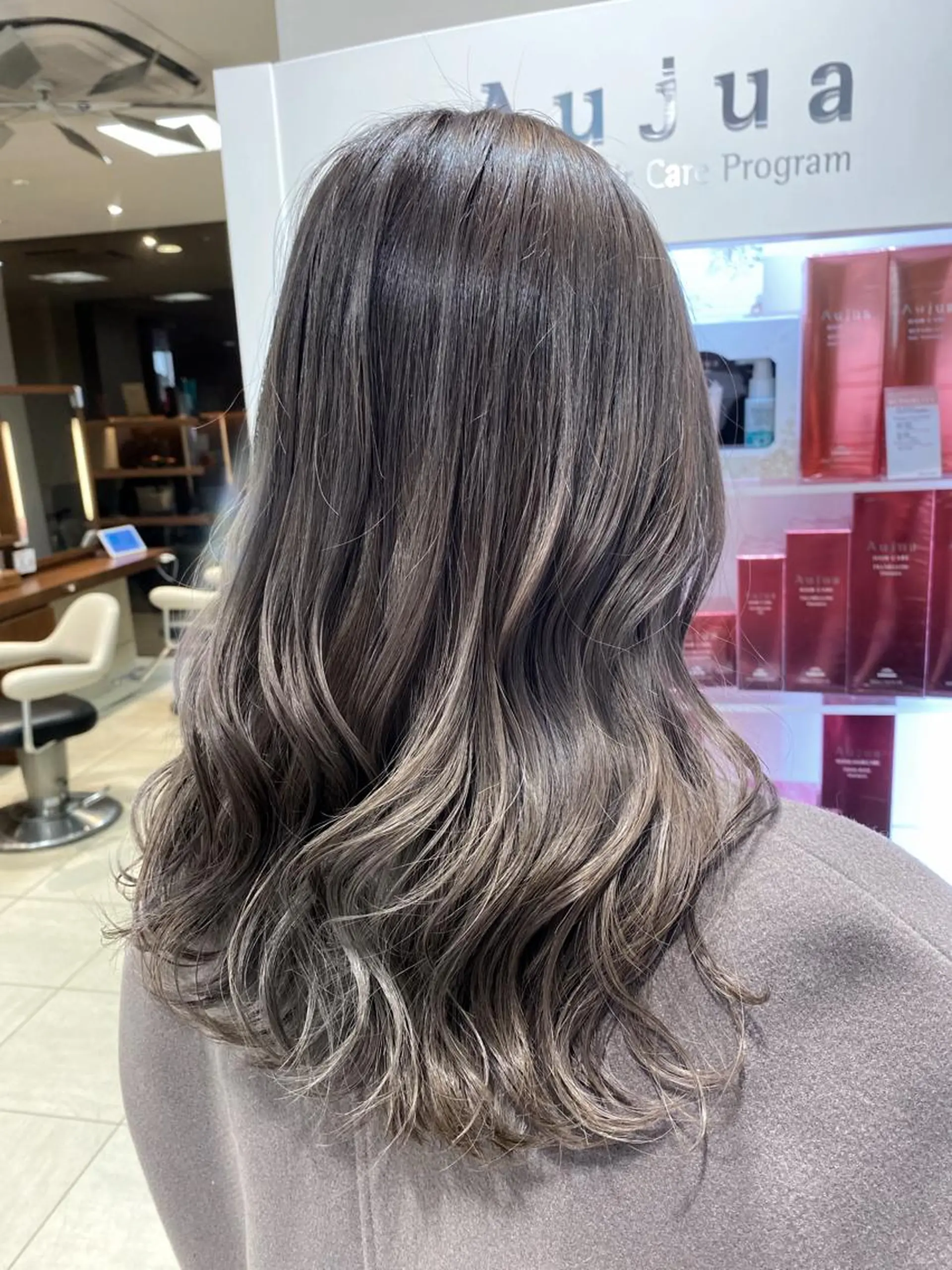 セミロング カット ヘアカラー トリートメント ブリーチ指名No.1 Daikiのヘアスタイル