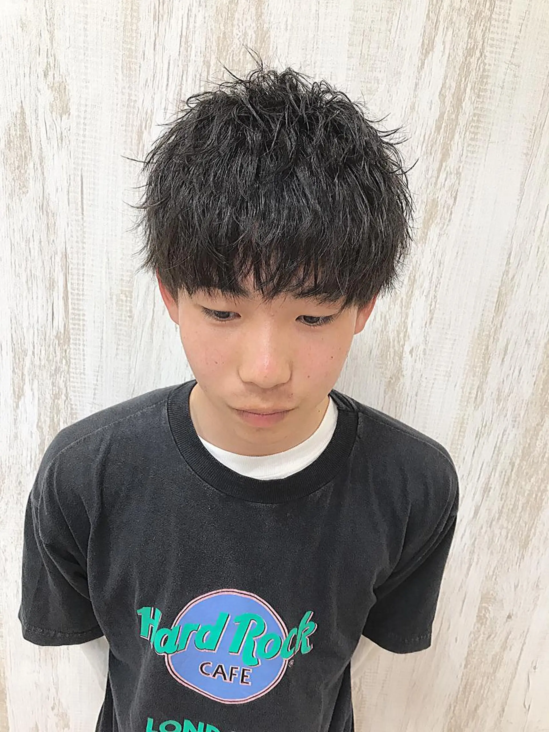 メンズ ファミールヘア所属・メンズパーマ波巻き 🌳大森悠登🌳のヘアスタイル