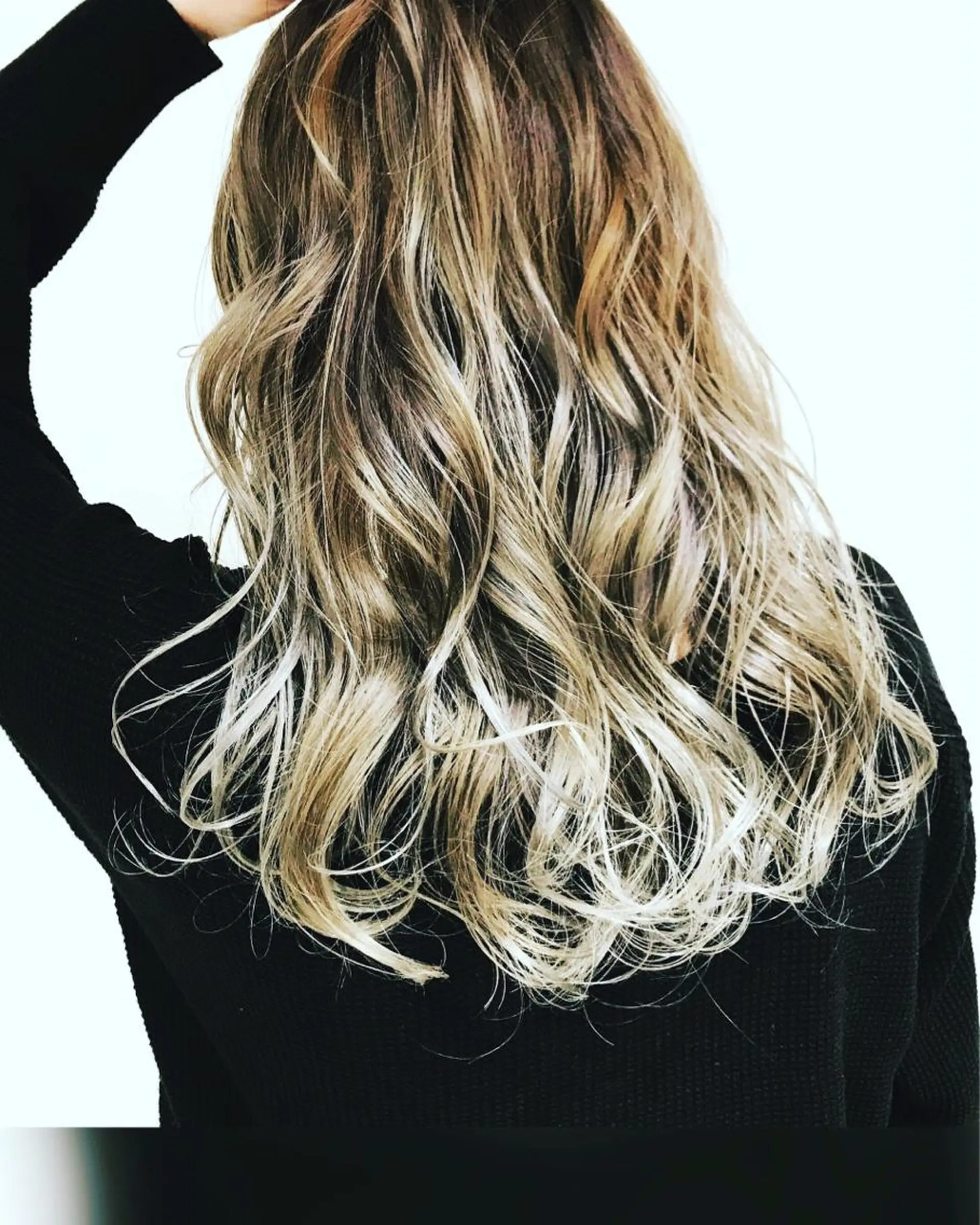 セミロング カラー グラデーションカラー メンズヘア特化 崎田 成人のヘアスタイル