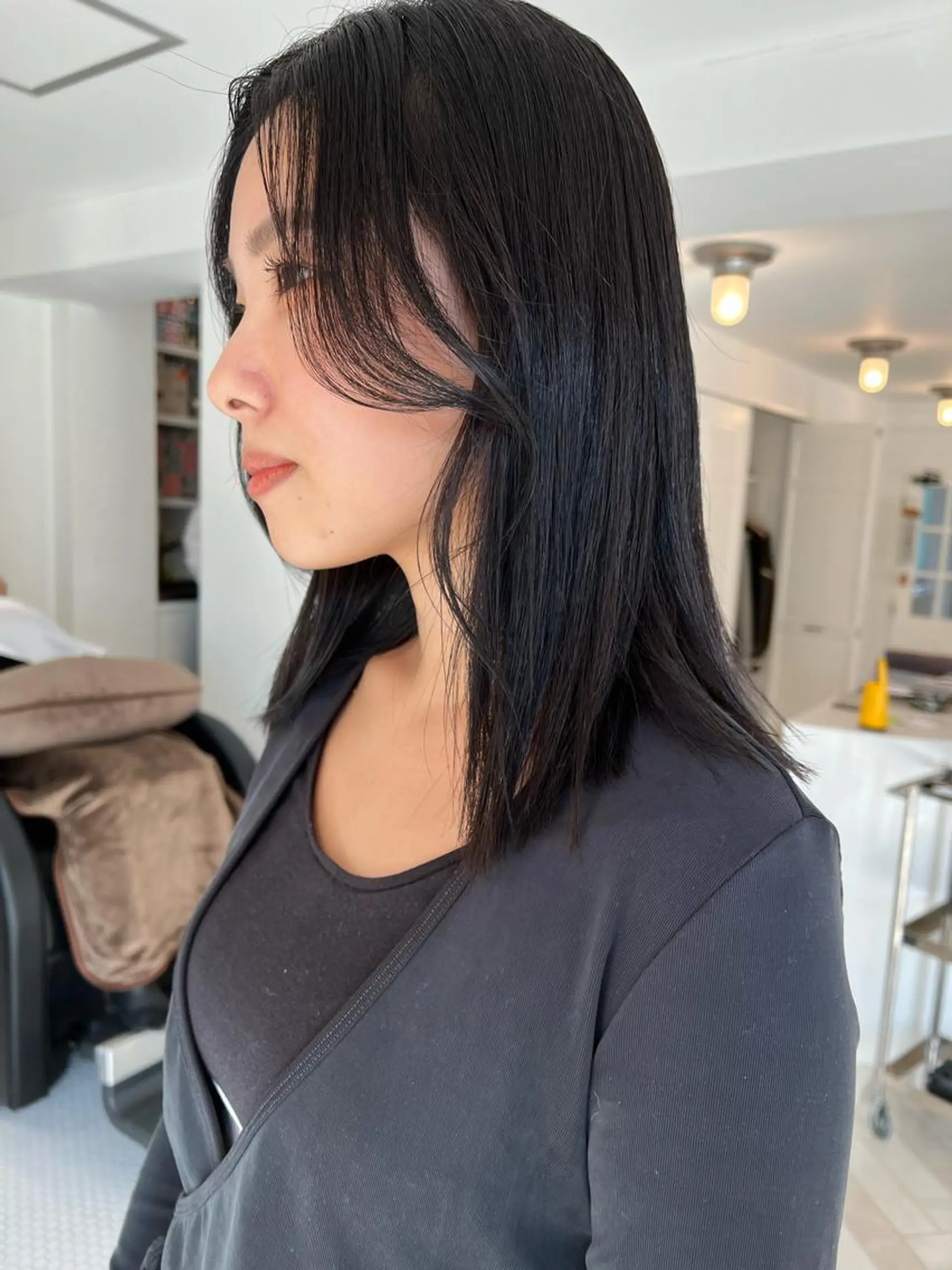 カラー ブリーチカラー🎀 韓国風/寺門美優のヘアスタイル