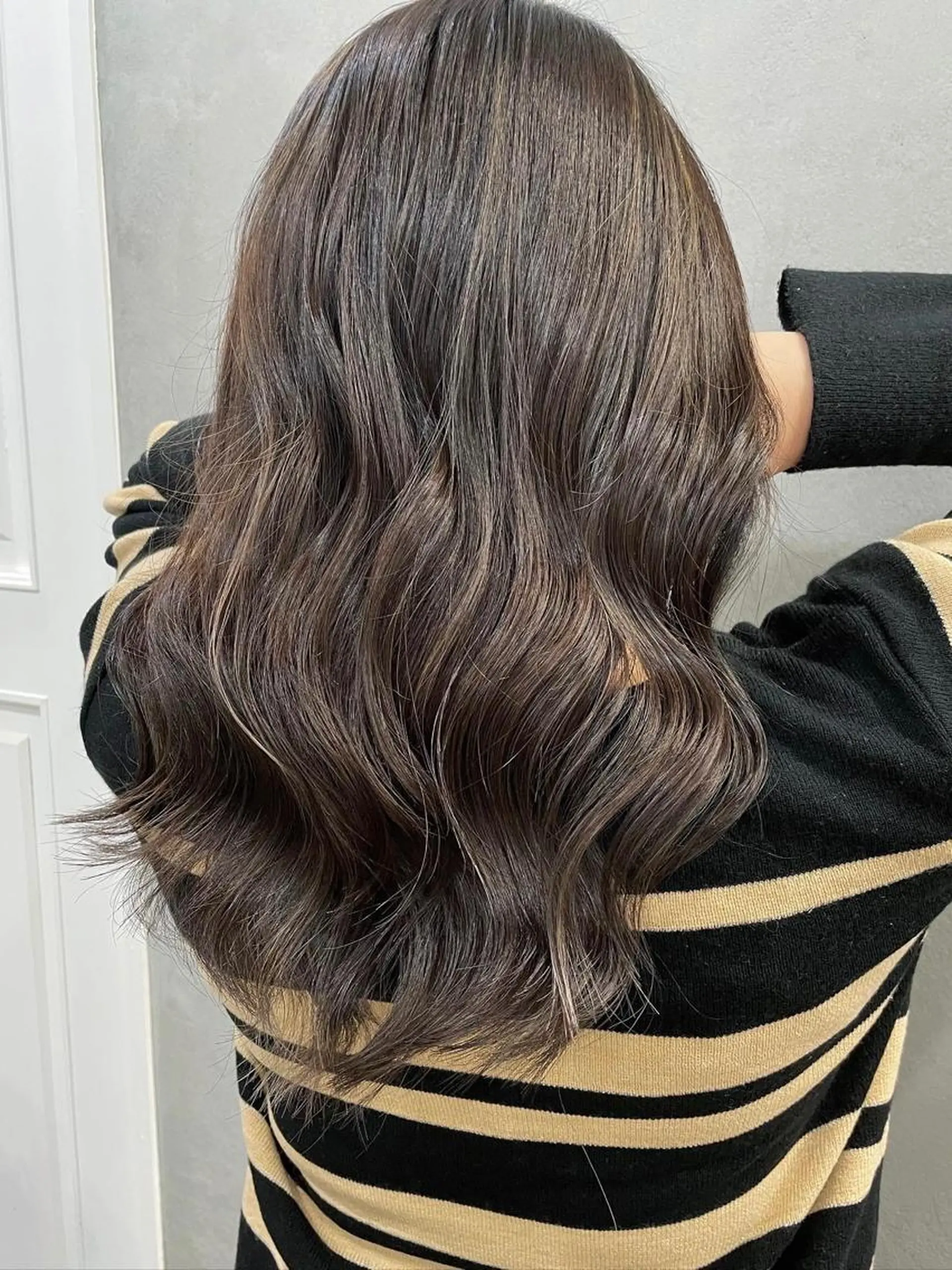 セミロング カラー Ways TOKYO所属・北間 寛哉のヘアスタイル