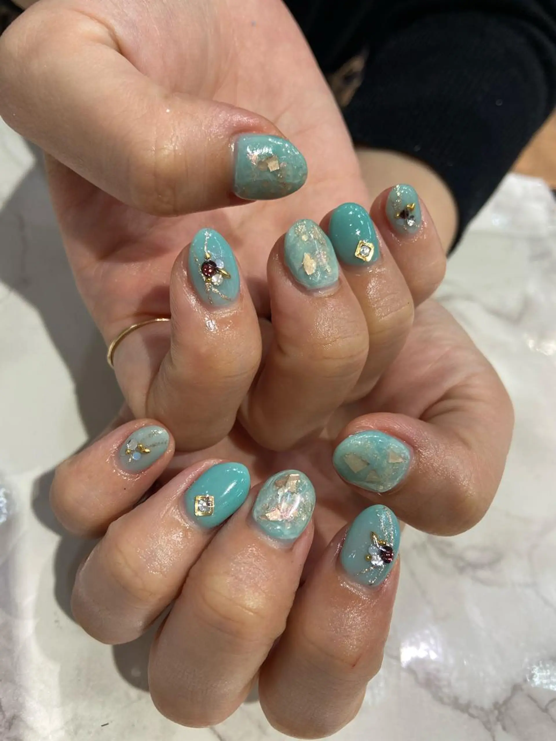 ネイル ハンドネイル 🧸プルエクステ❤︎ ネイルKAO🧸のヘアスタイル