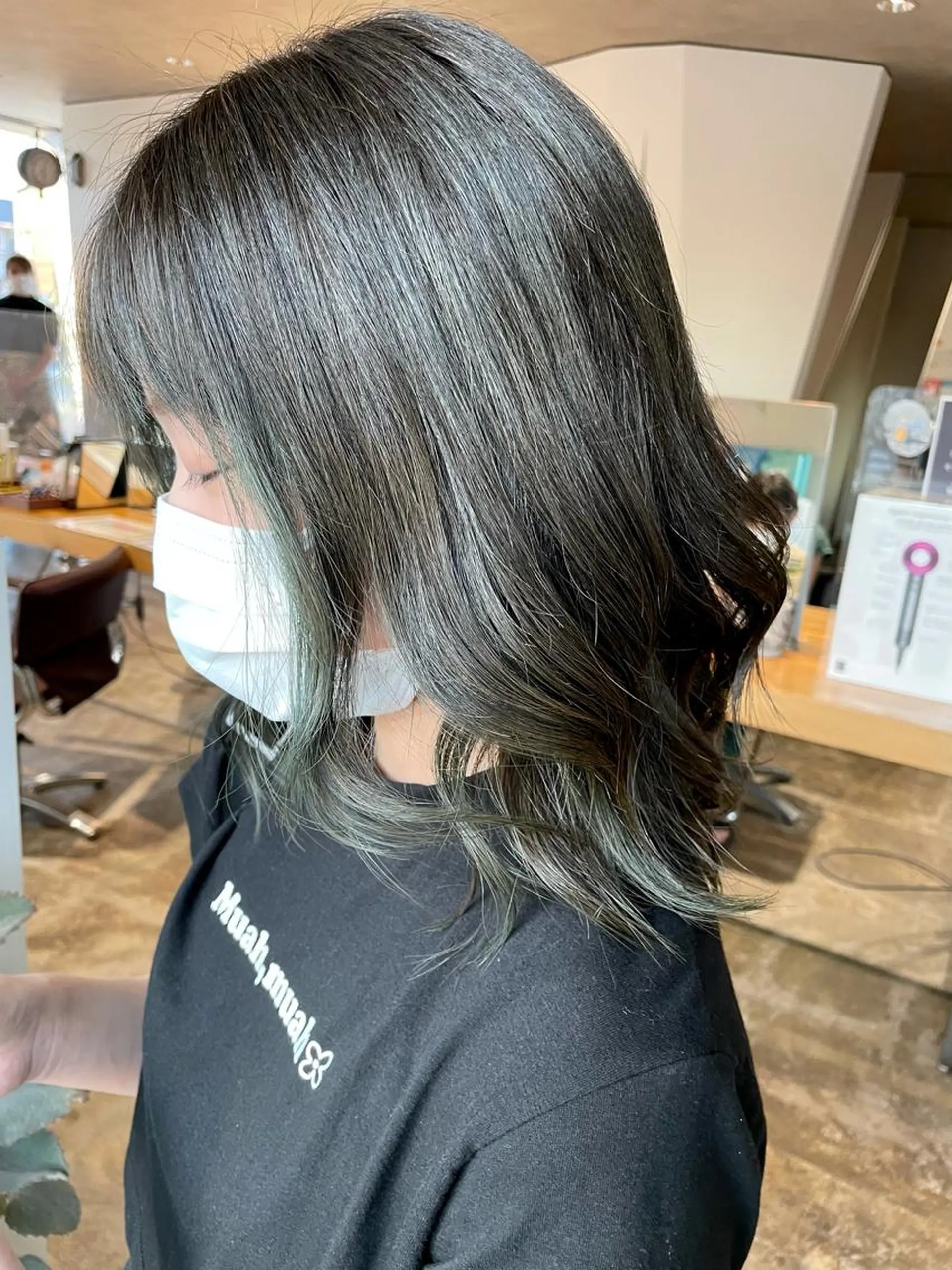 ミディアム カラー インナーカラー カット ヘアカラー トリートメント Natural hair designing【ナチュラル　ヘアーデザイニング】所属・新井啓介 宇都宮美容師のヘアスタイル
