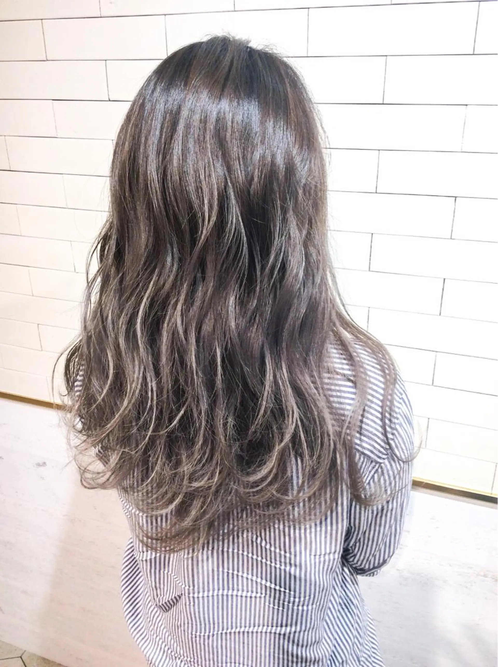 ロング カラー ヘアカラー トリートメント ヘッドスパ レイヤーカット× 髪質改善たもりのヘアスタイル