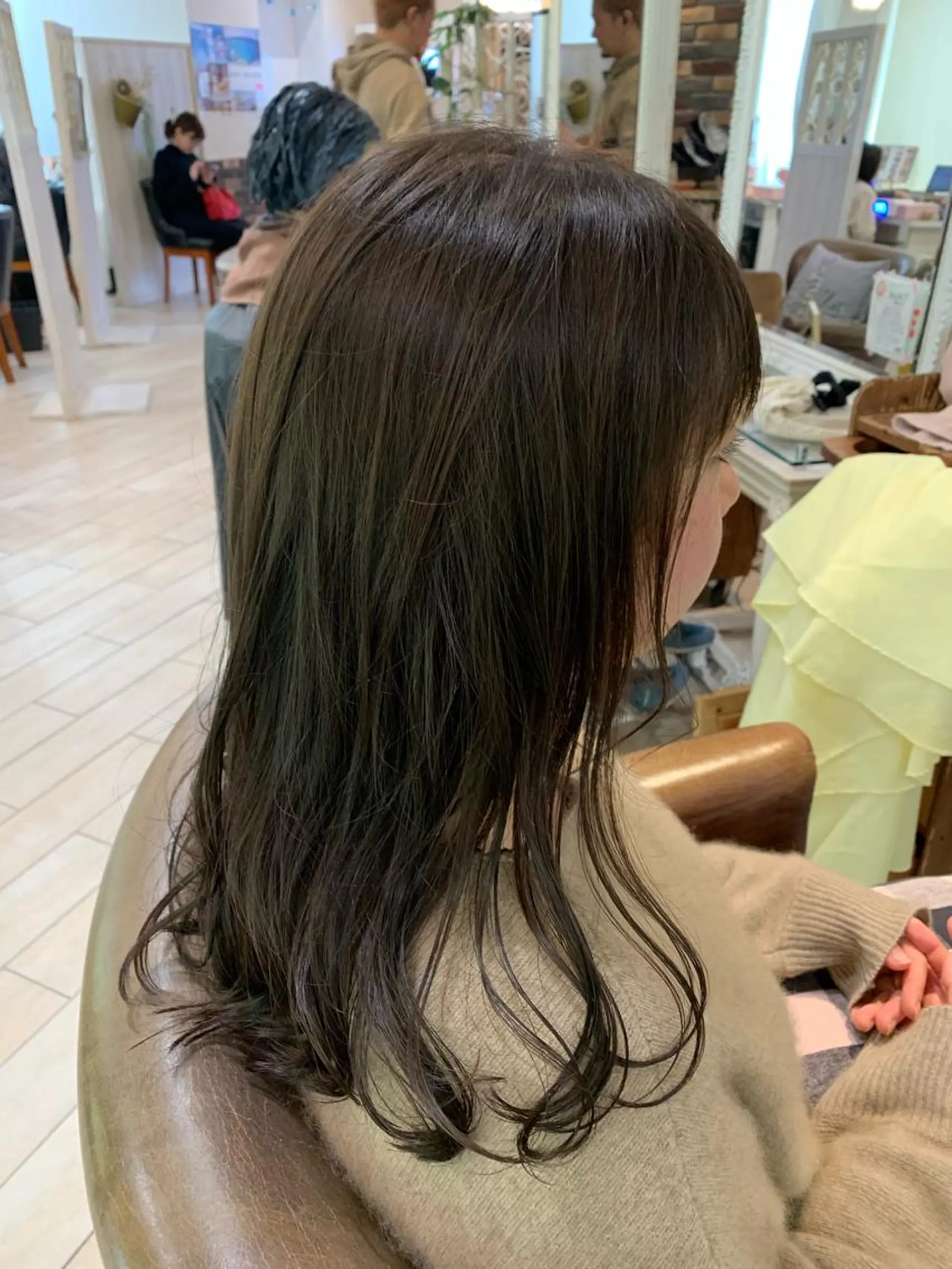 ミディアム カラー パーマ ヘアアレンジ 増渕 駿介のヘアスタイル