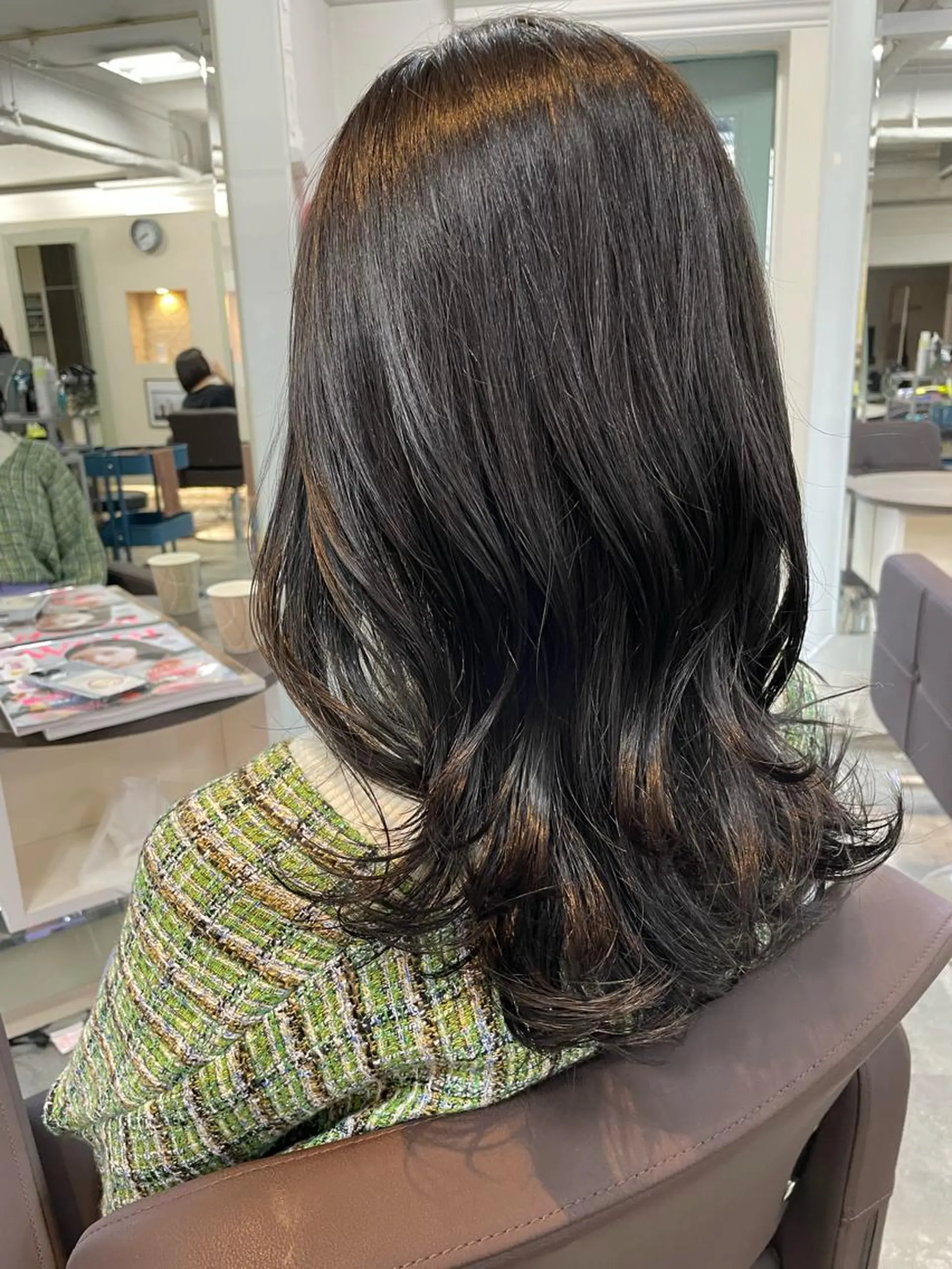 セミロング カラー カット ヘアカラー トリートメント 平 ちひろのヘアスタイル